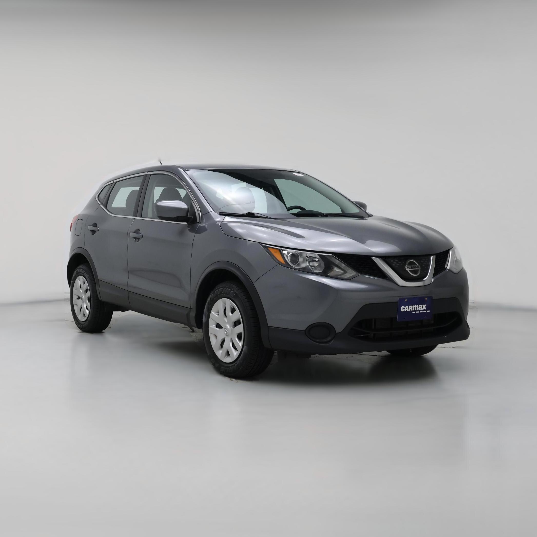 Thumbnail: 2018 Nissan Rogue Sport - 1