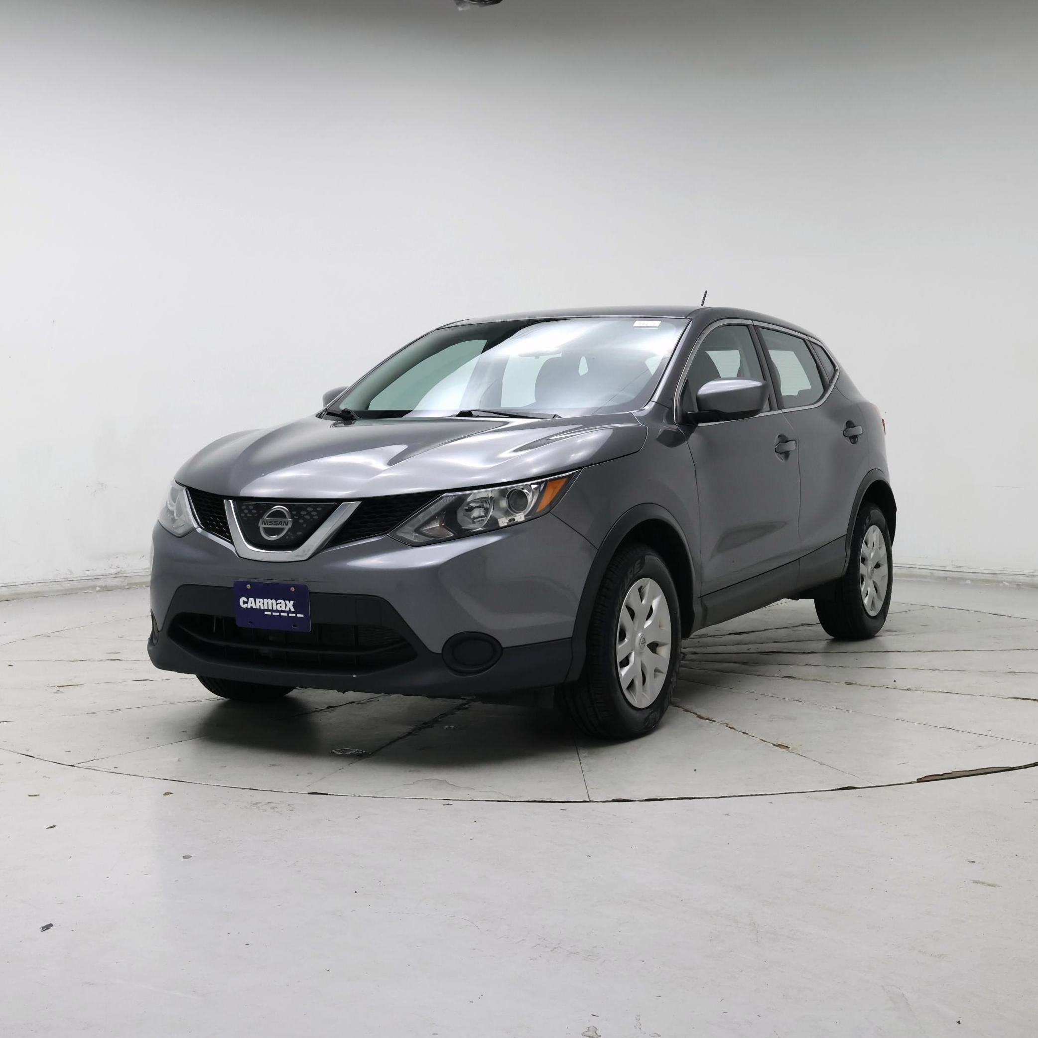 Thumbnail: 2018 Nissan Rogue Sport - 4