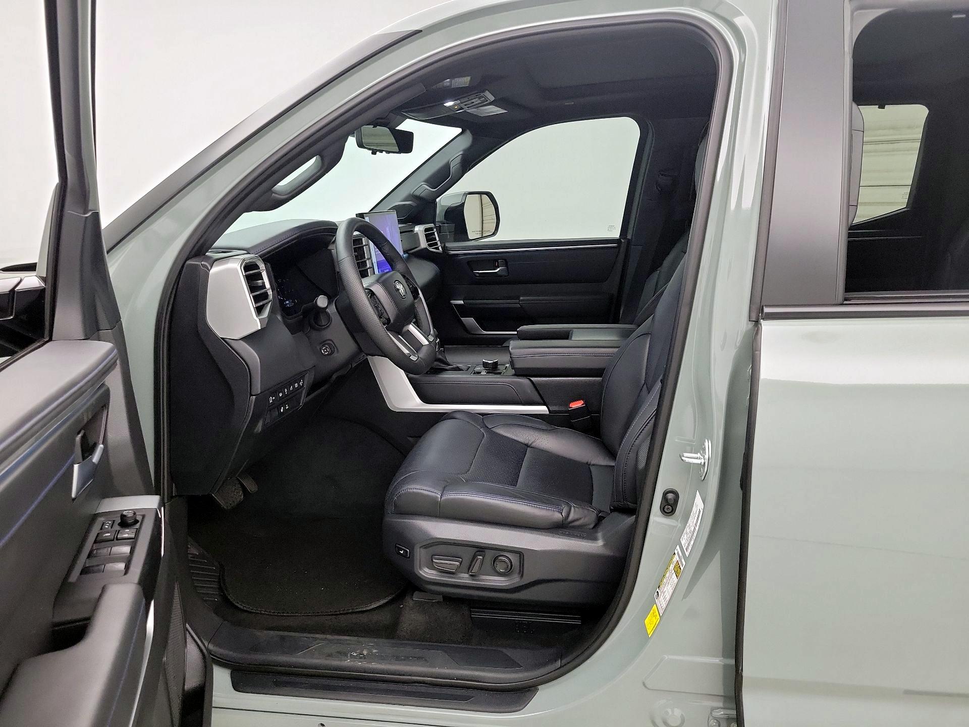 Thumbnail: 2025 Toyota Tundra - 11