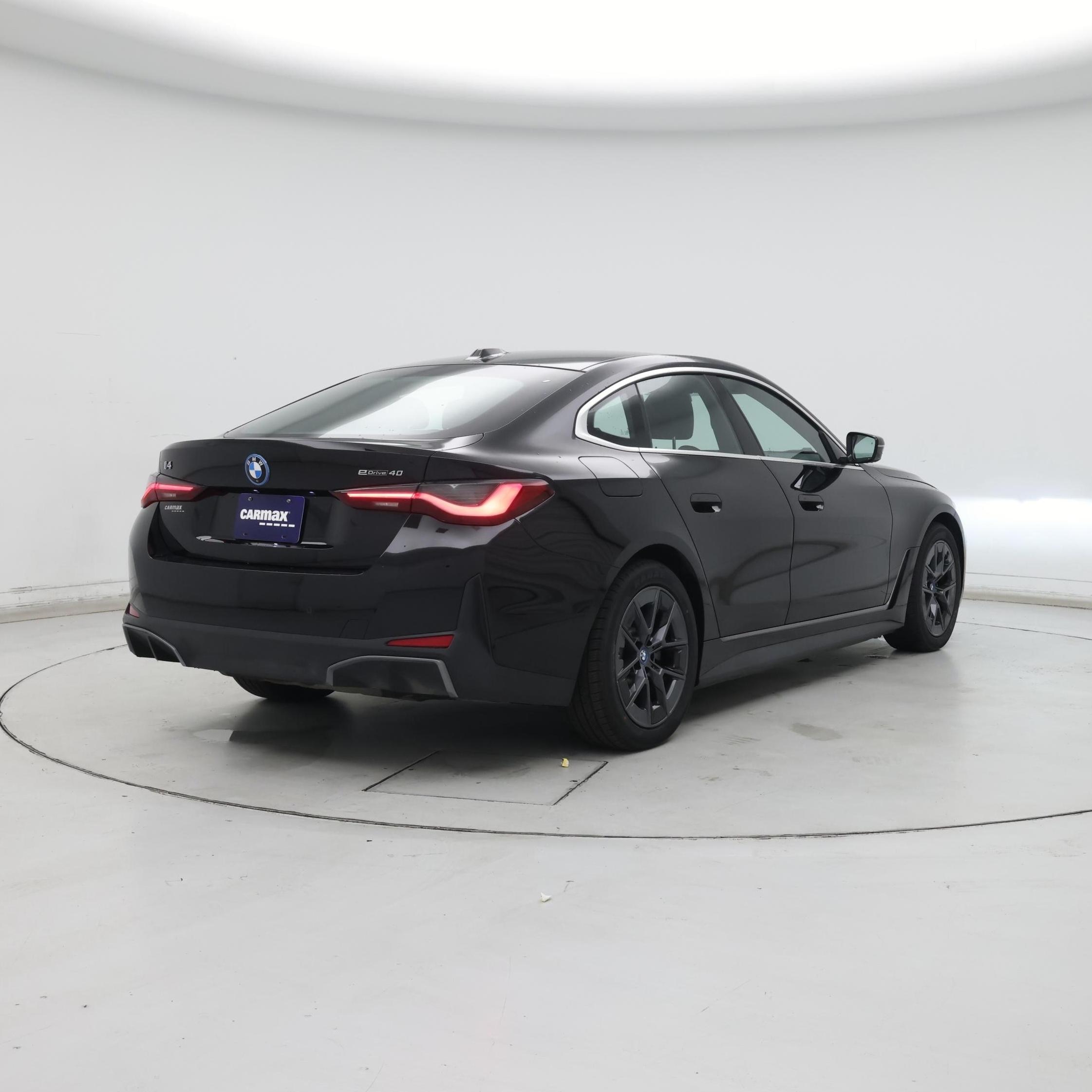 Thumbnail: 2022 BMW i4 - 8