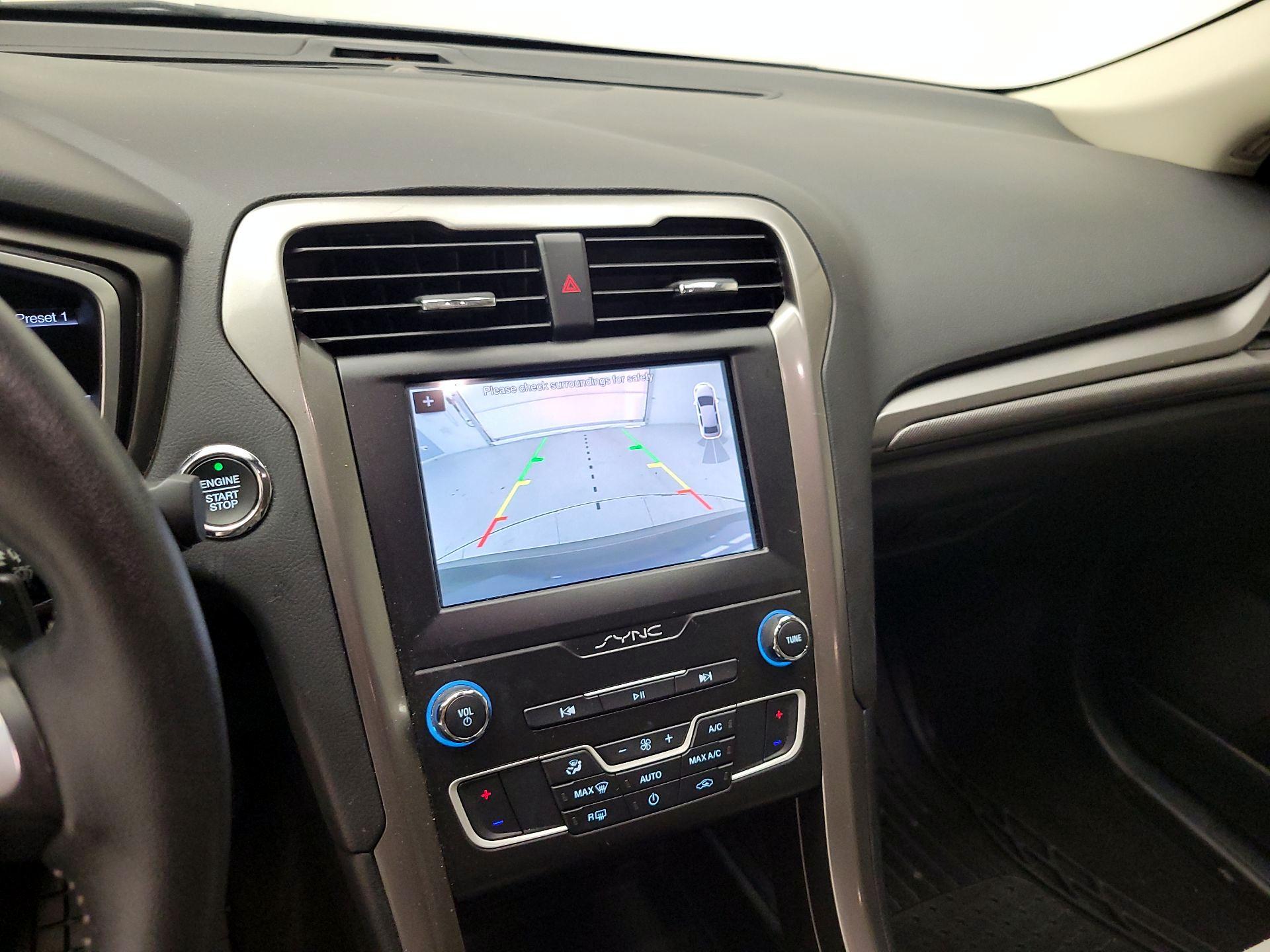 Thumbnail: 2019 Ford Fusion - 14