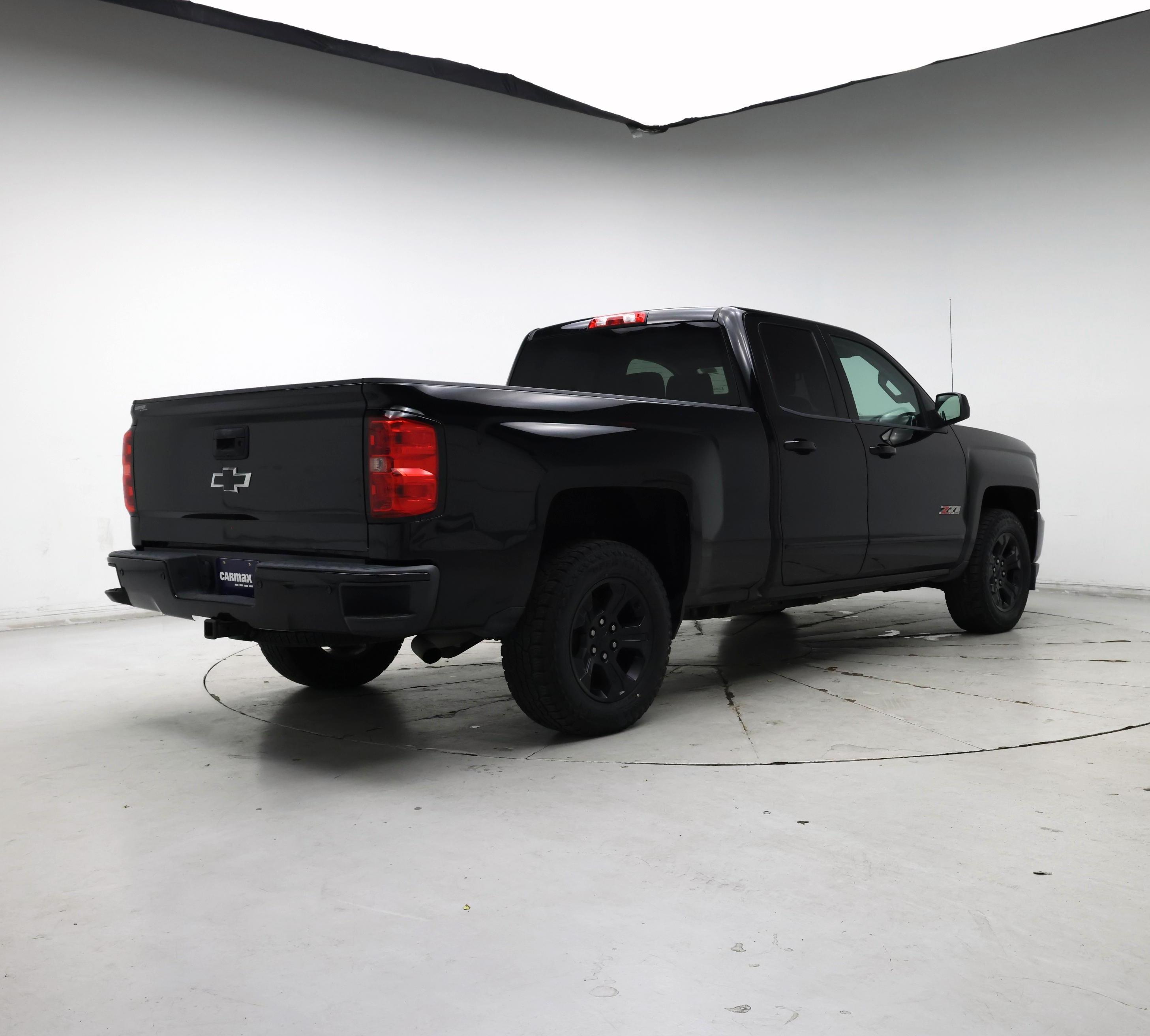 Thumbnail: 2017 Chevrolet Silverado 1500 - 8