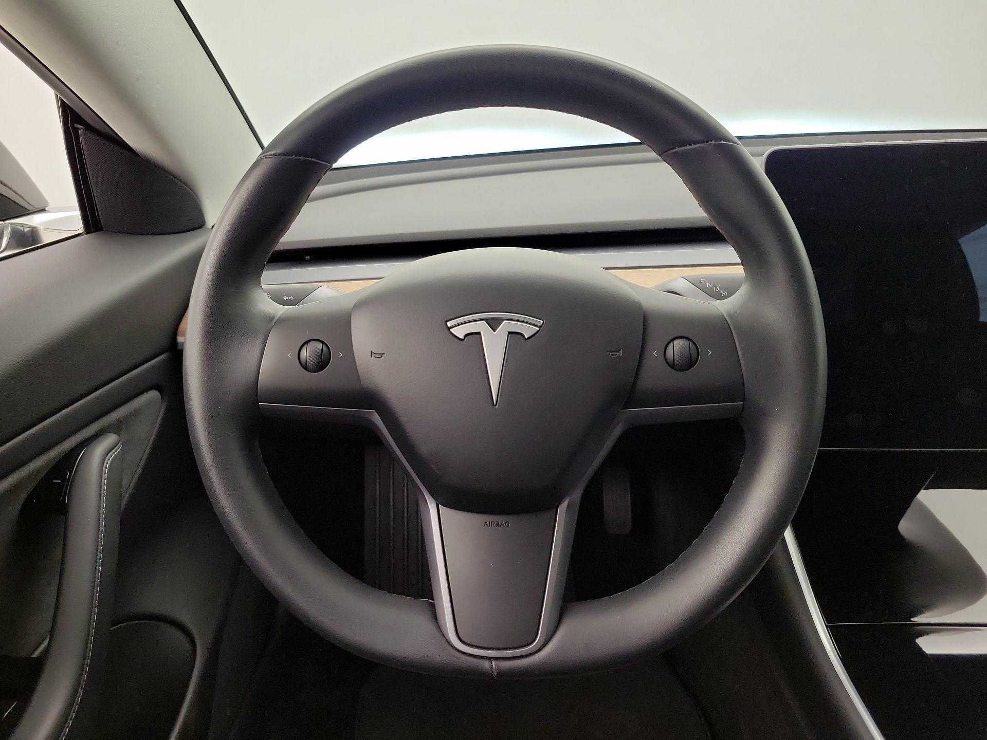 Thumbnail: 2018 Tesla Model 3 - 10