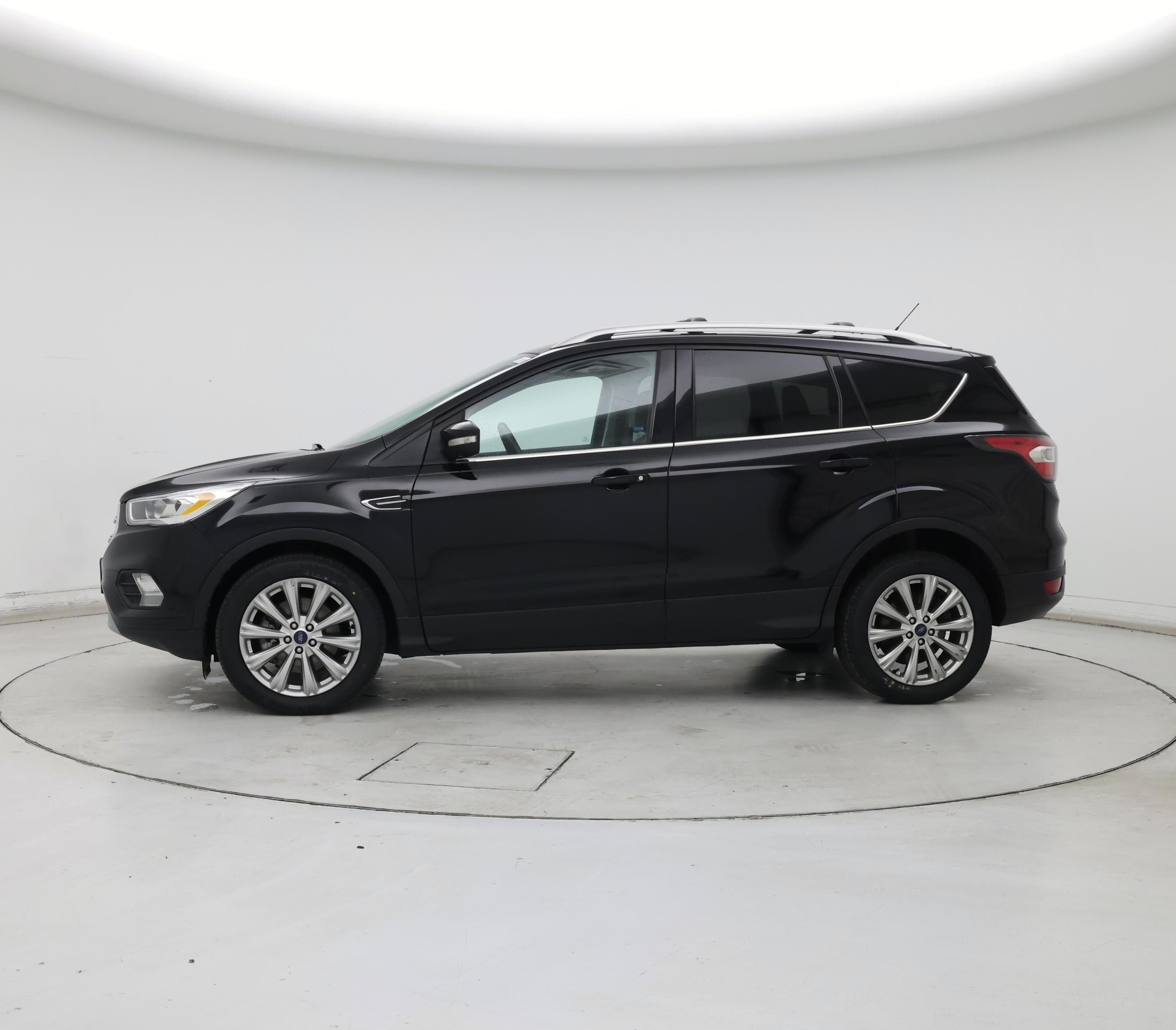 Thumbnail: 2017 Ford Escape - 3