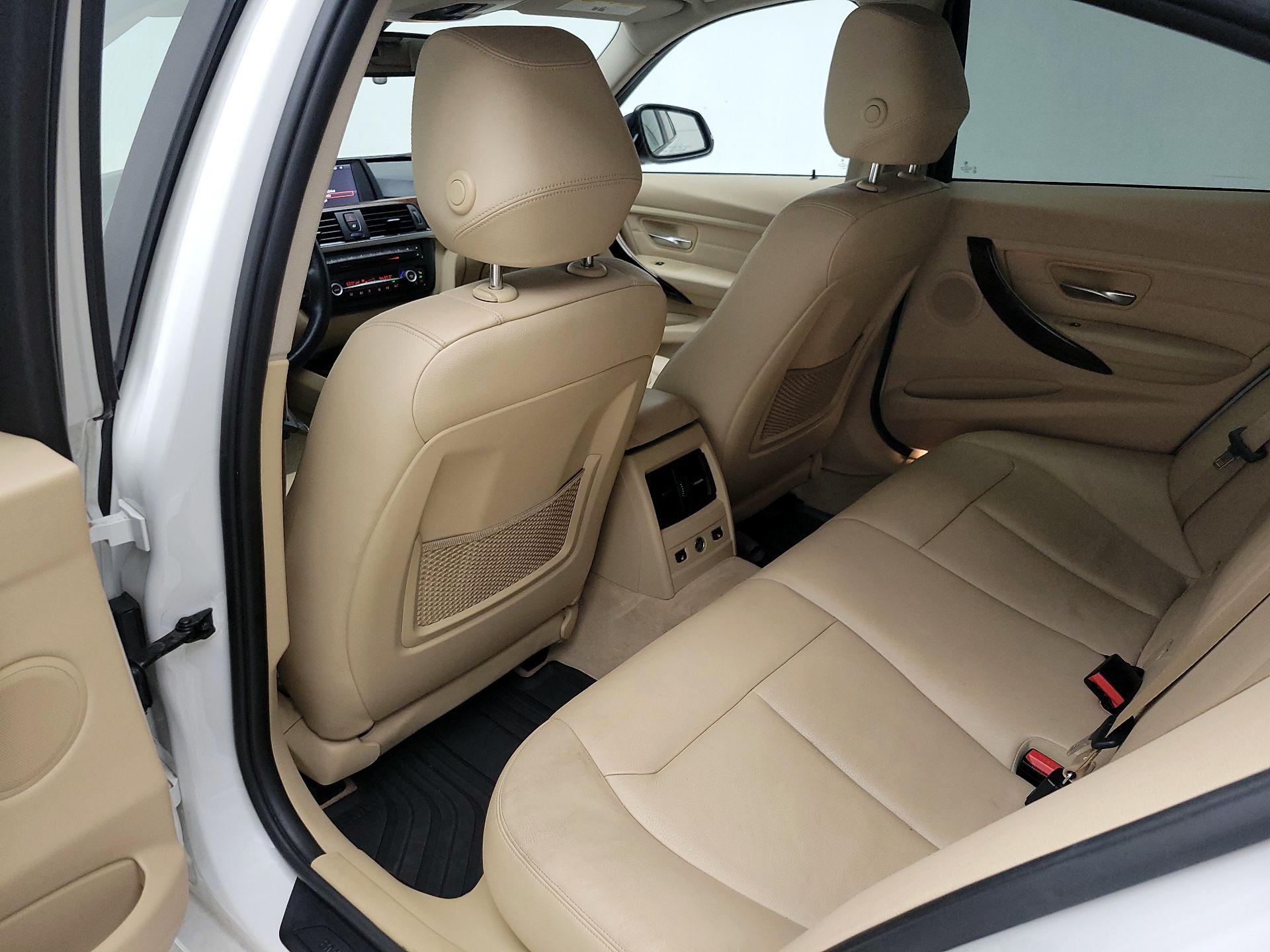 Thumbnail: 2014 BMW 3 Series - 18