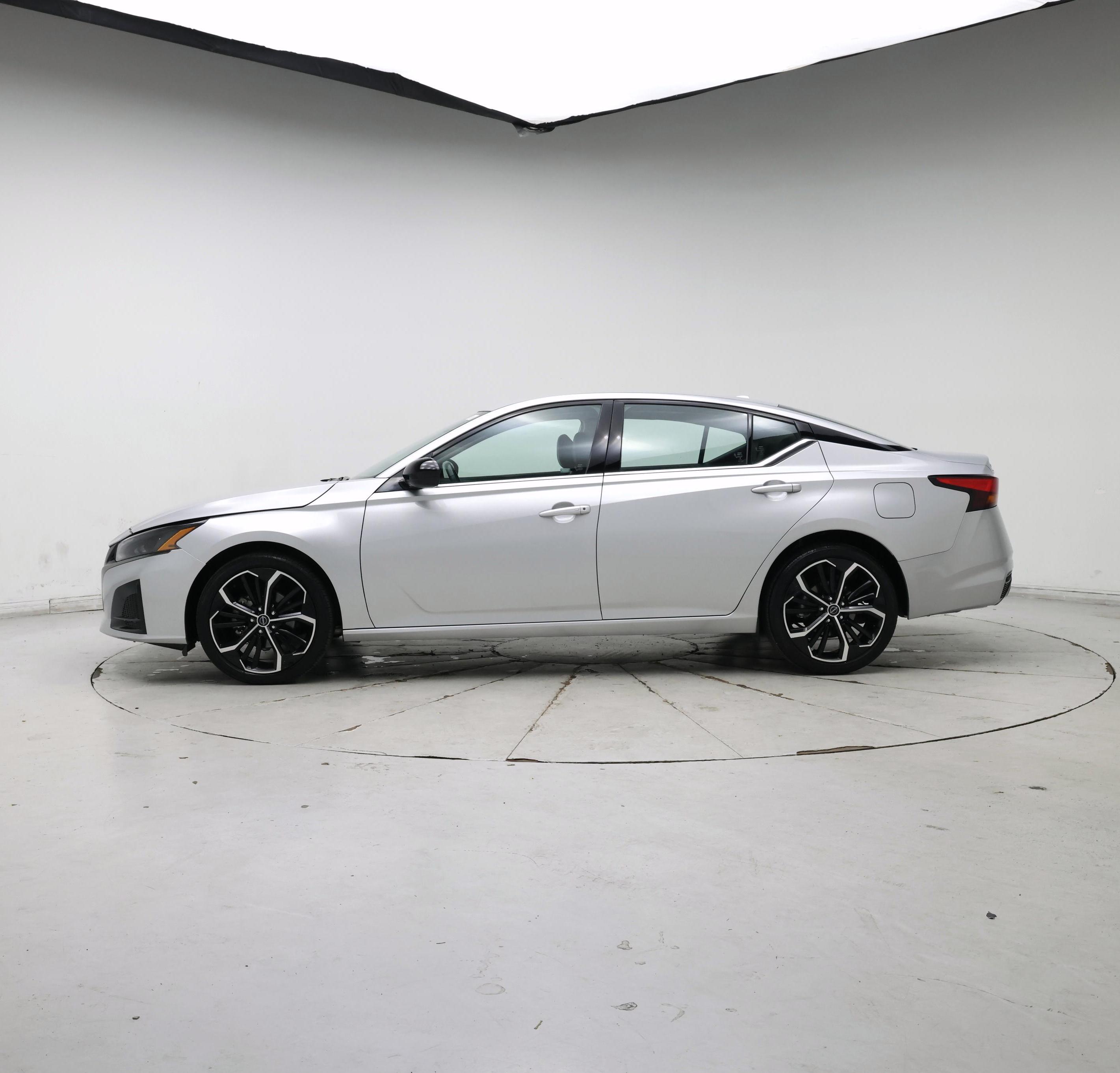 Thumbnail: 2024 Nissan Altima - 3