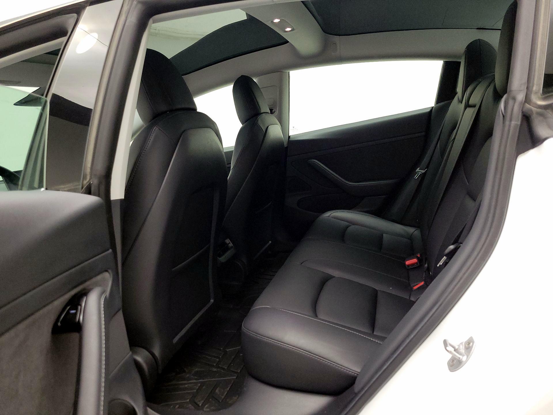 Thumbnail: 2020 Tesla Model 3 - 20
