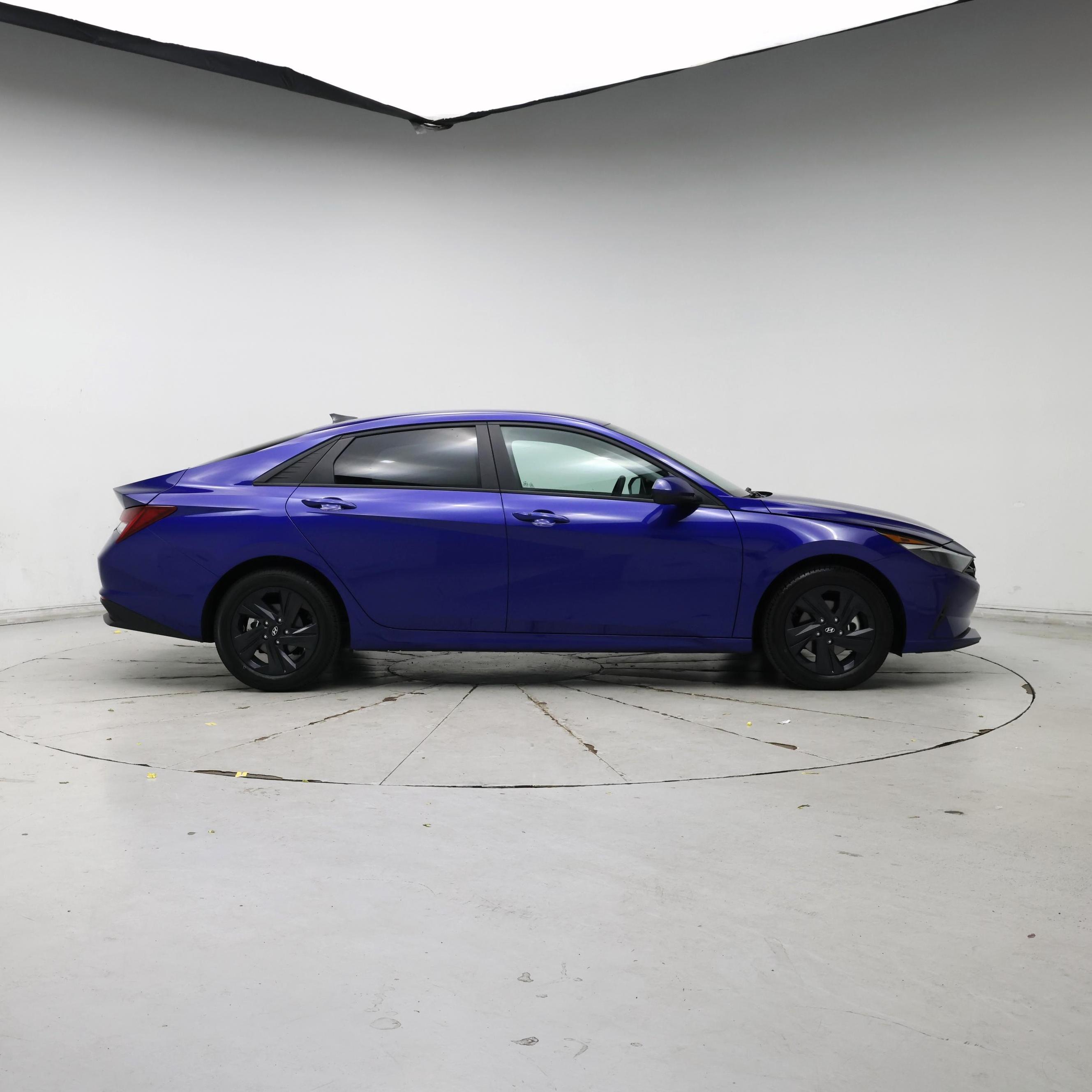 Thumbnail: 2023 Hyundai Elantra - 7
