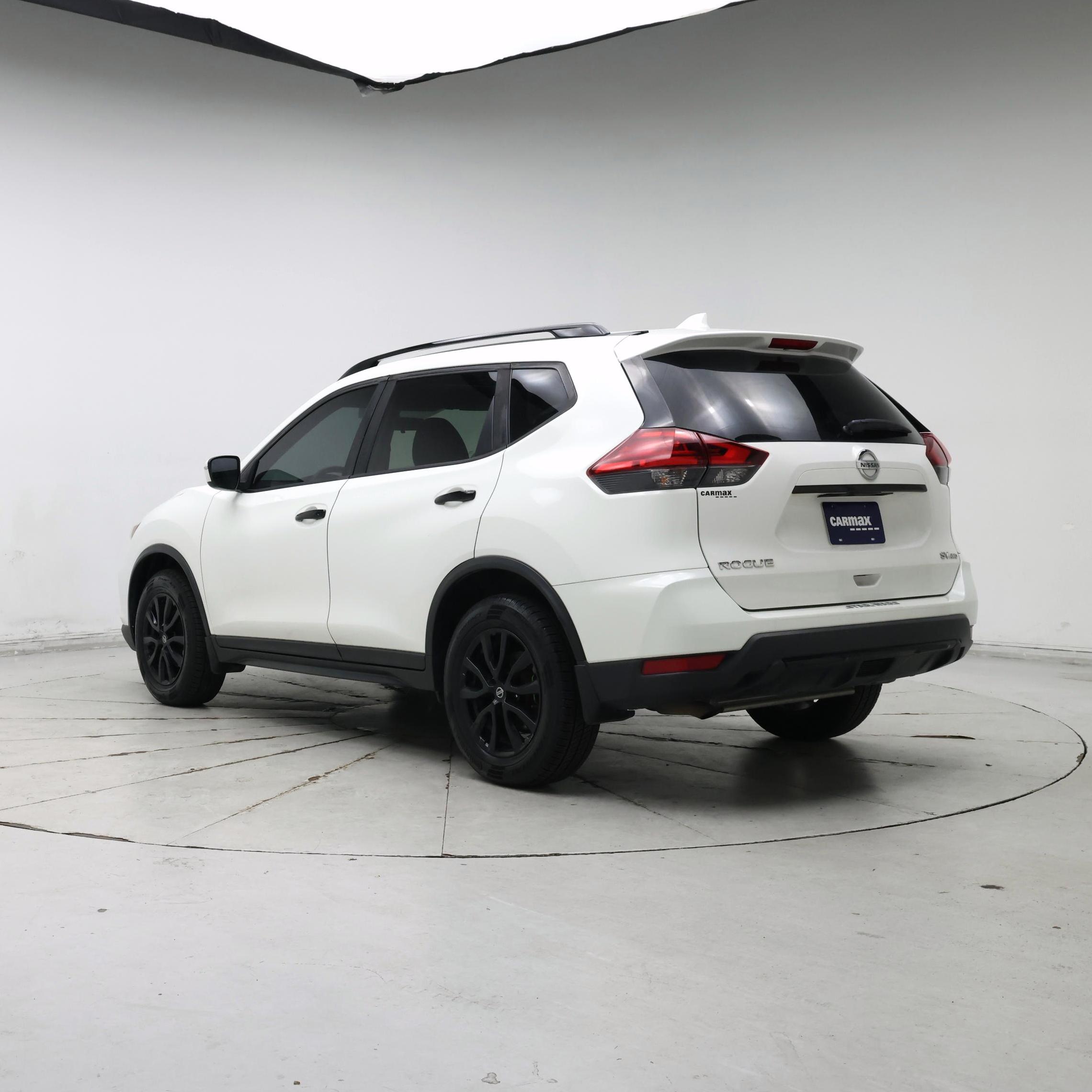 Thumbnail: 2017 Nissan Rogue - 2