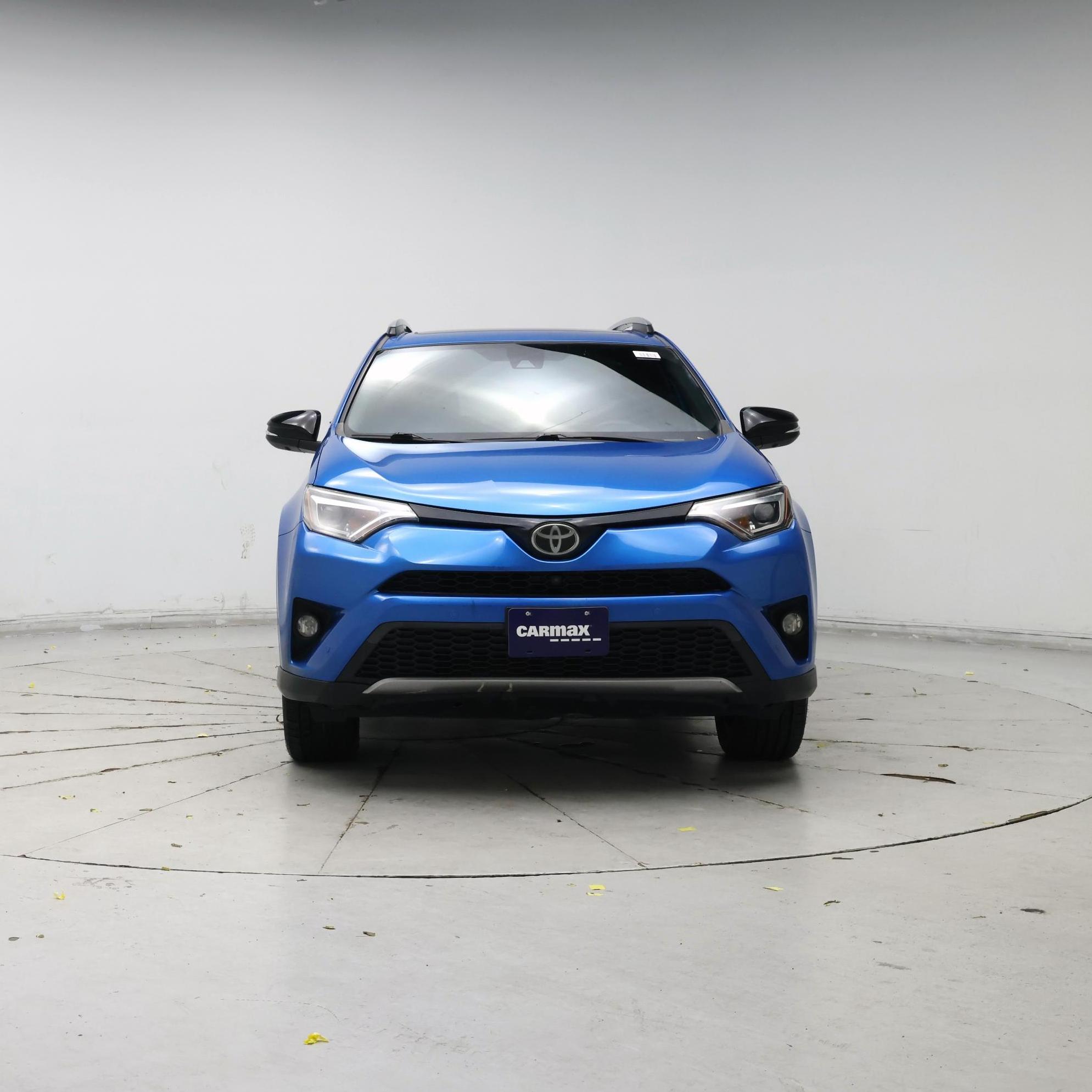 Thumbnail: 2017 Toyota RAV4 - 5