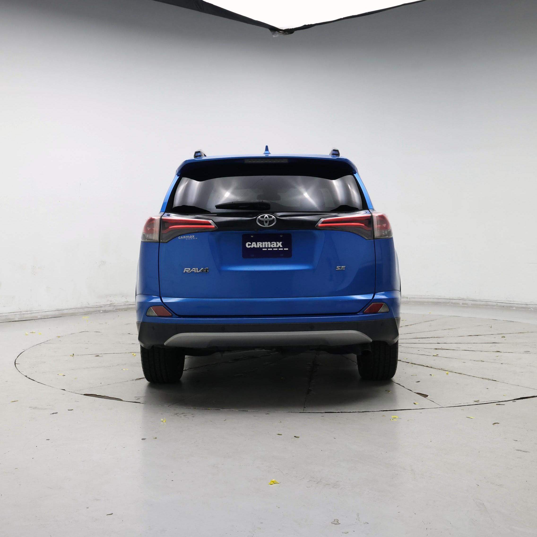 Thumbnail: 2017 Toyota RAV4 - 6