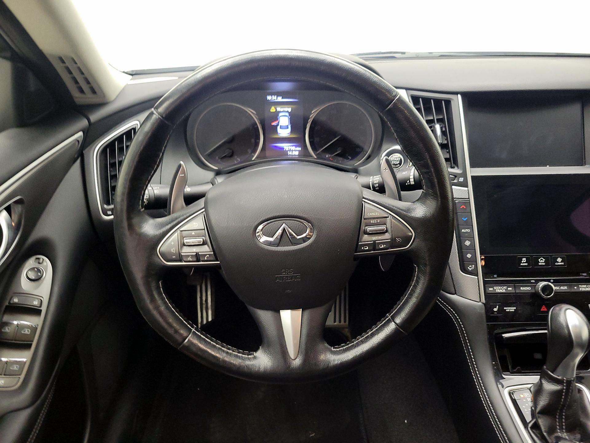 Thumbnail: 2015 INFINITI Q50 - 10