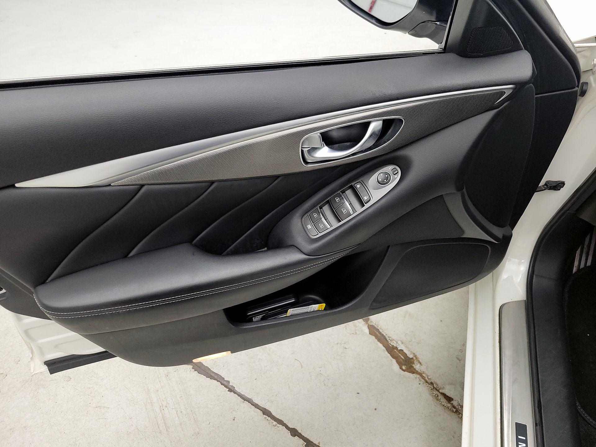 Thumbnail: 2015 INFINITI Q50 - 12