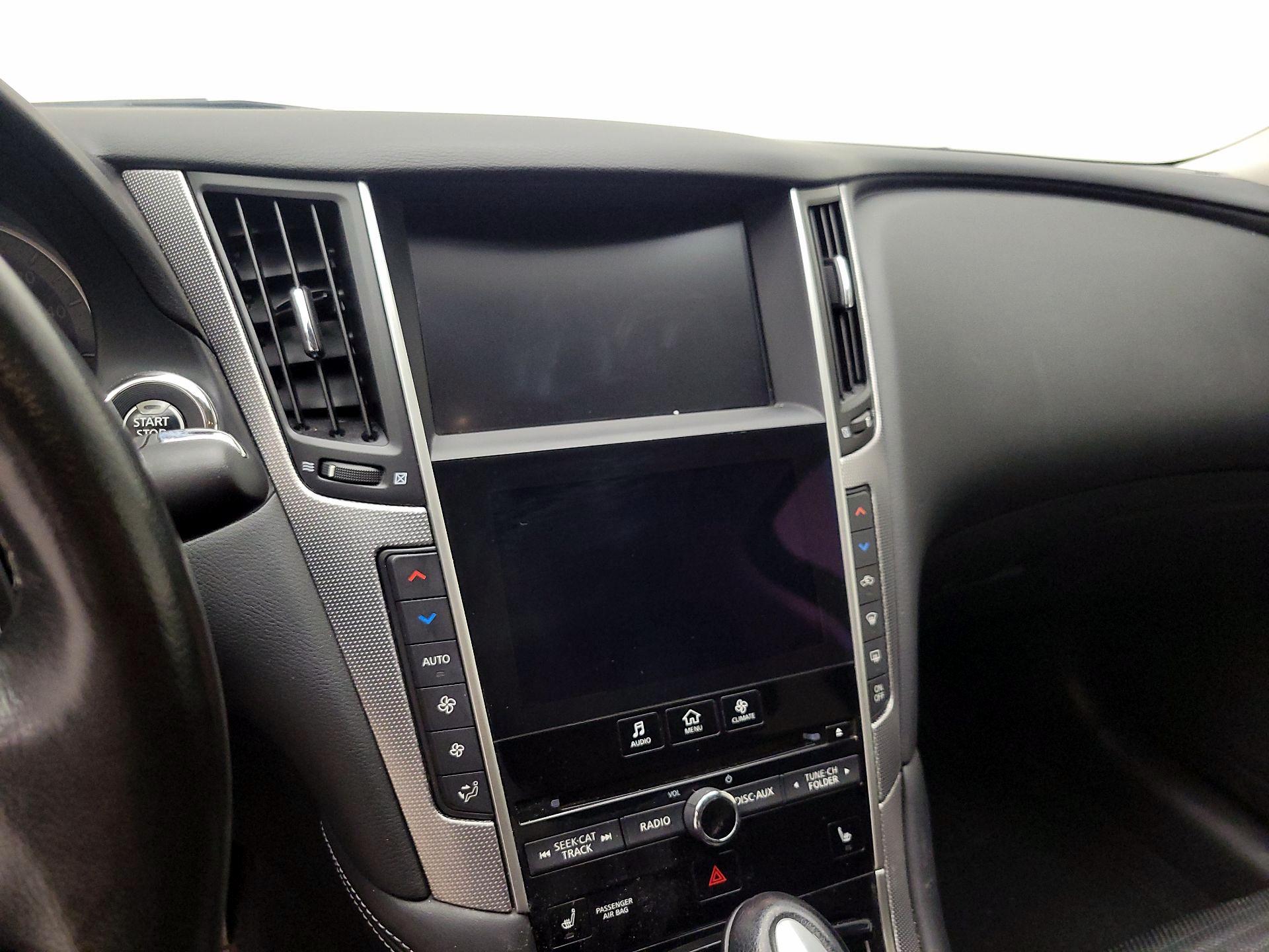 Thumbnail: 2015 INFINITI Q50 - 16
