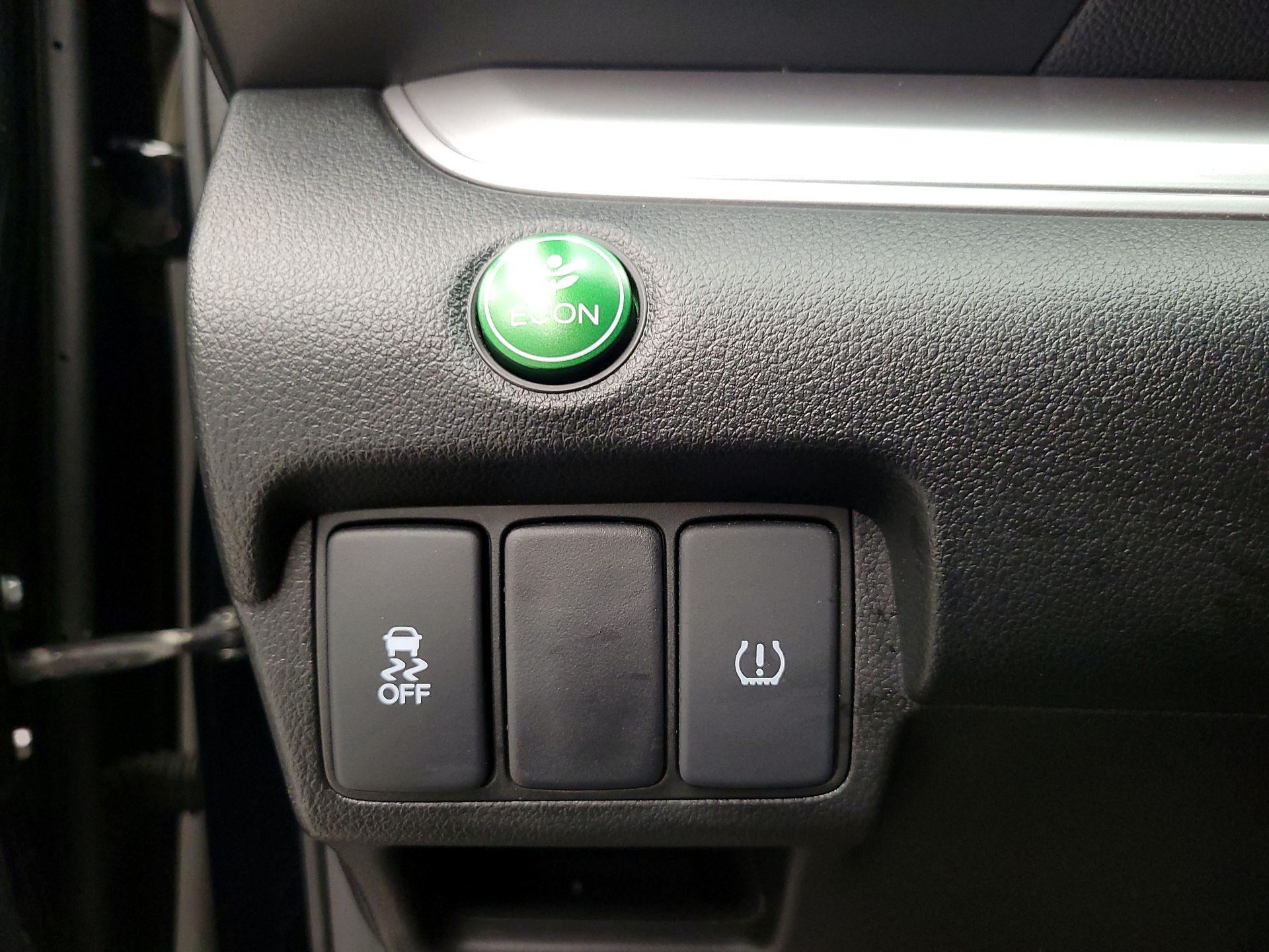 Thumbnail: 2015 Honda CR-V - 13