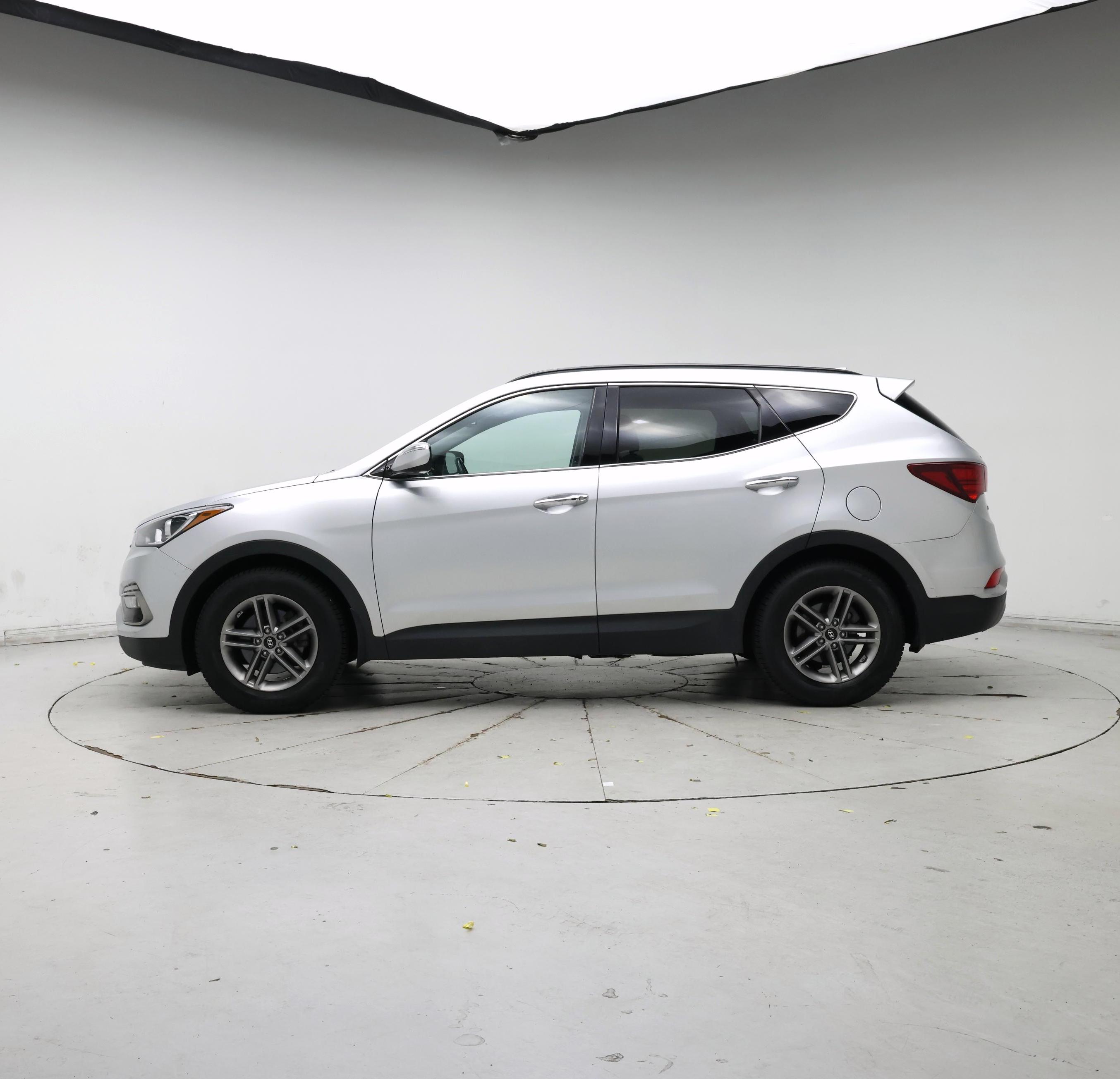 Thumbnail: 2017 Hyundai Santa Fe - 3