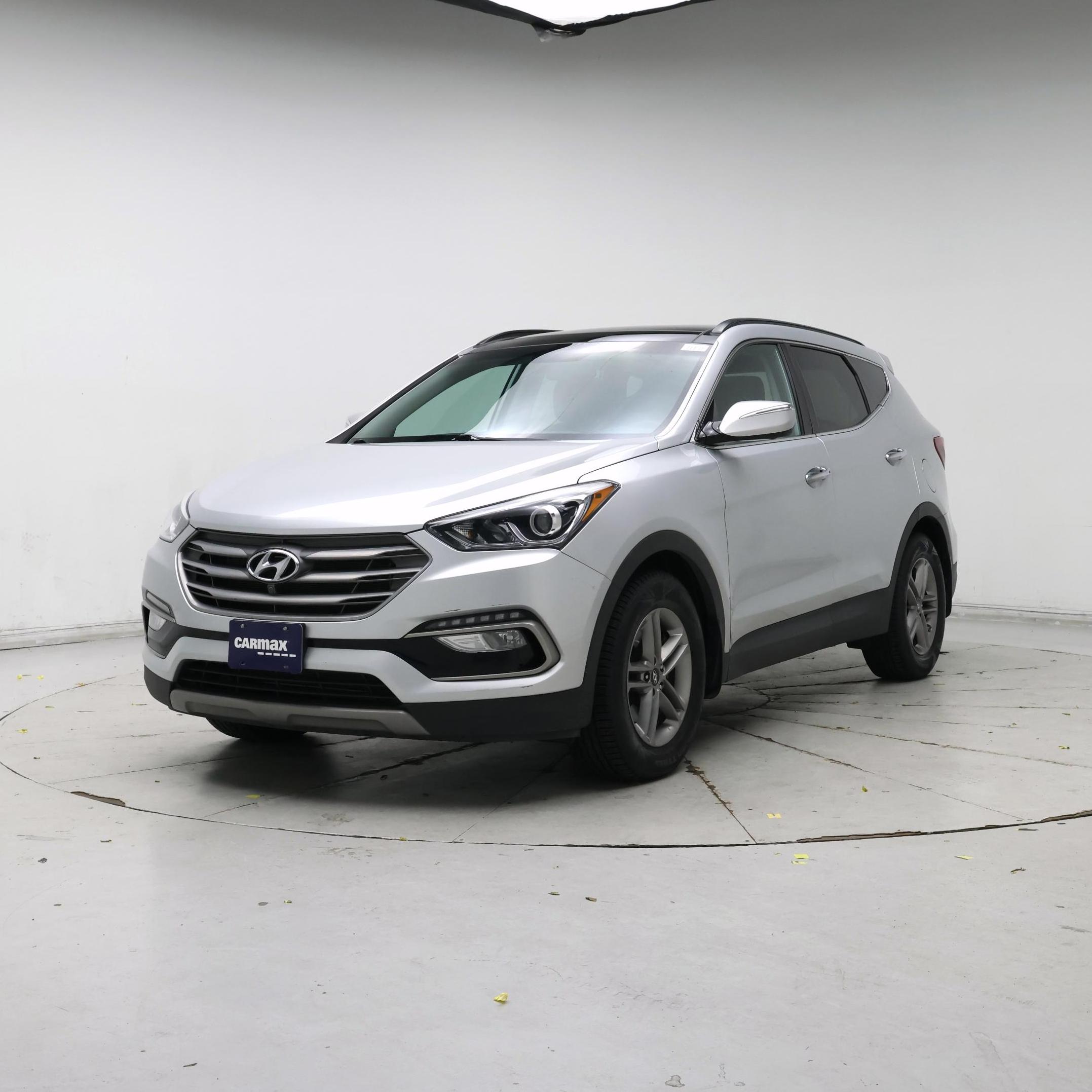 Thumbnail: 2017 Hyundai Santa Fe - 4