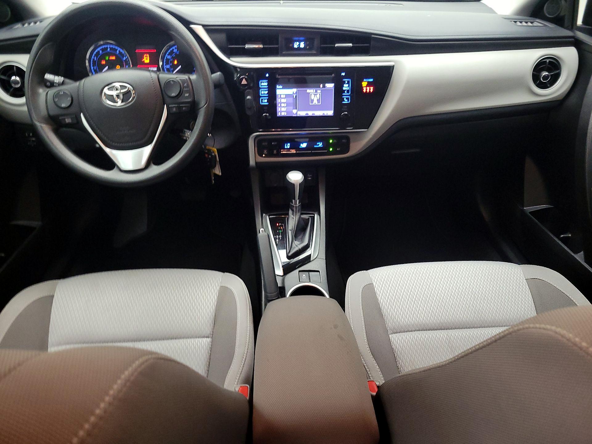 Thumbnail: 2018 Toyota Corolla - 9