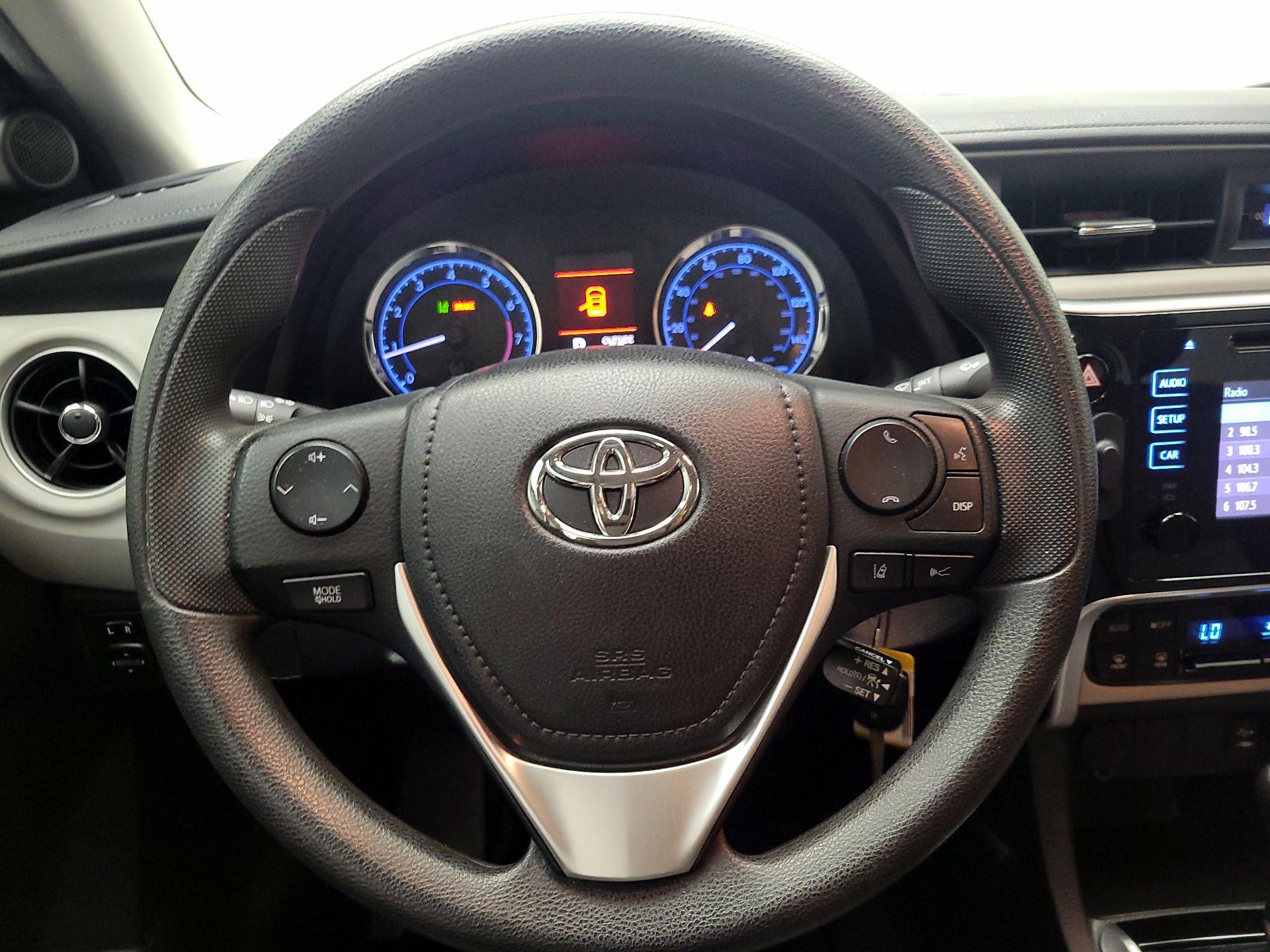 Thumbnail: 2018 Toyota Corolla - 10