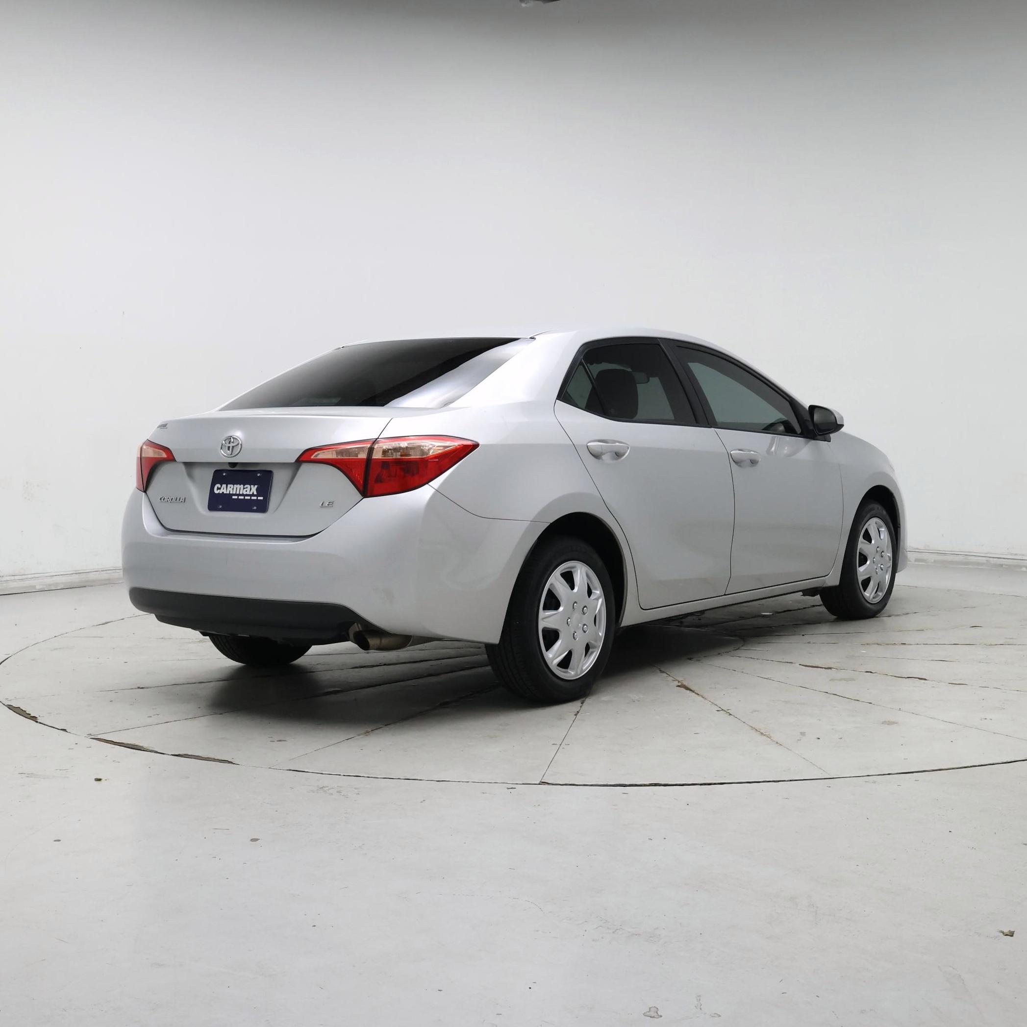 Thumbnail: 2018 Toyota Corolla - 8