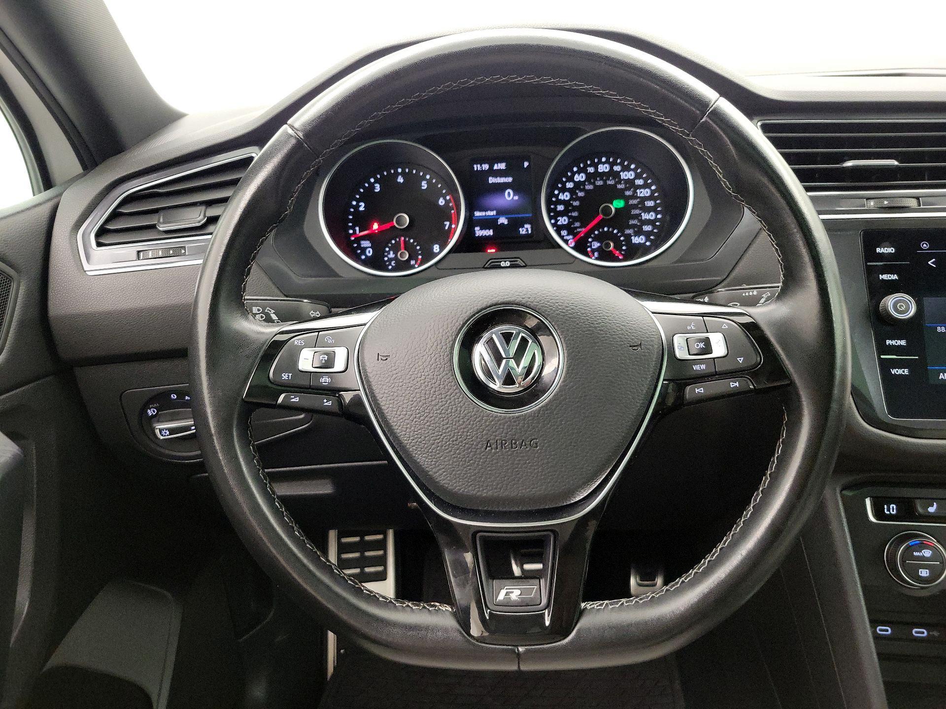 Thumbnail: 2021 Volkswagen Tiguan - 10