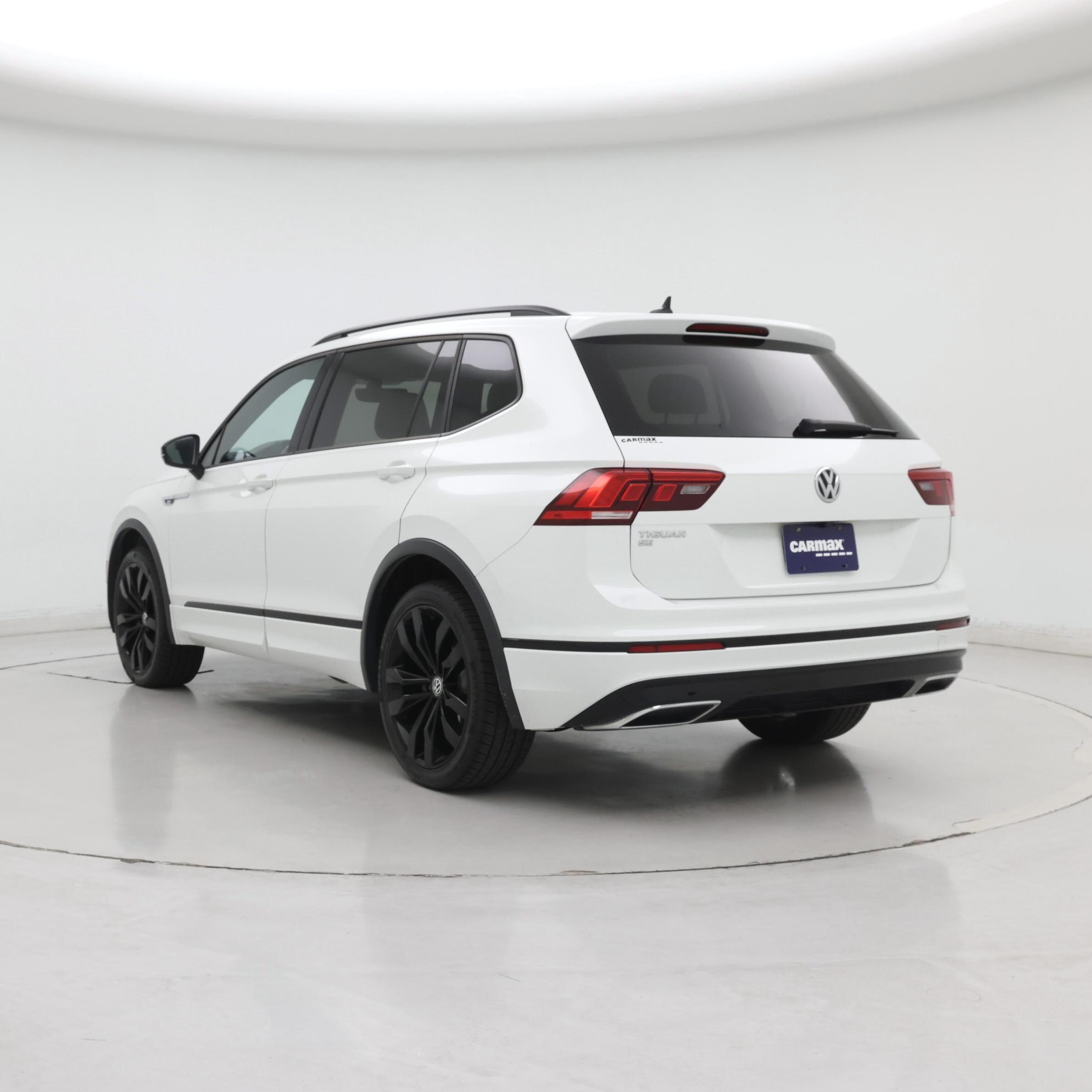 Thumbnail: 2021 Volkswagen Tiguan - 2