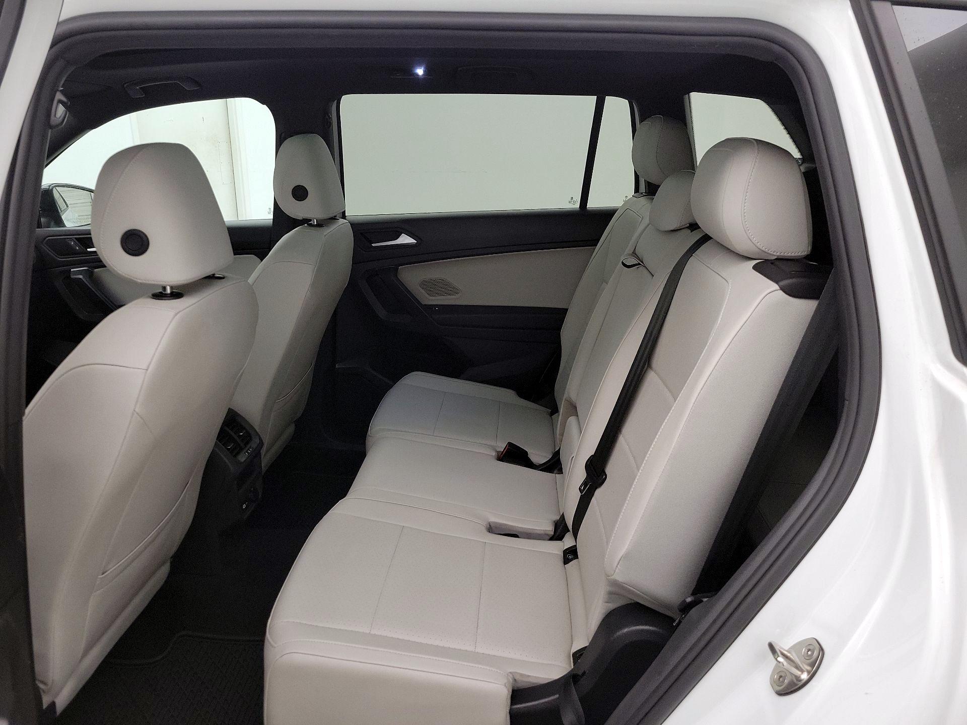 Thumbnail: 2021 Volkswagen Tiguan - 20