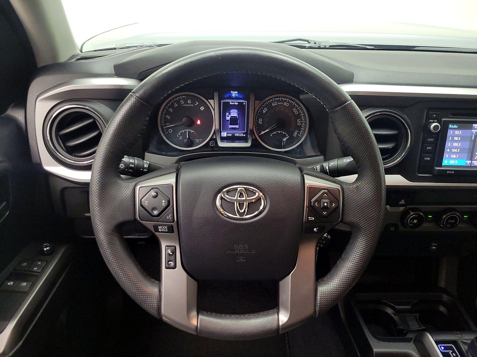 Thumbnail: 2016 Toyota Tacoma - 10
