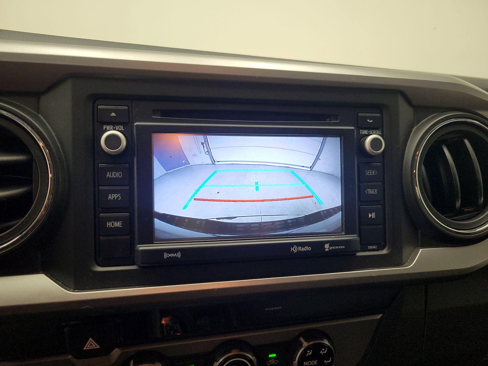 Thumbnail: 2016 Toyota Tacoma - 13