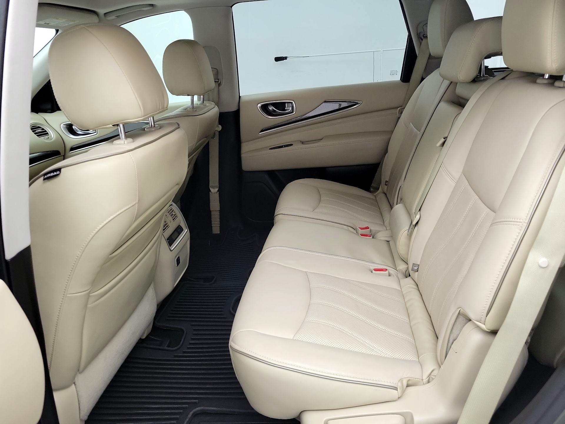 Thumbnail: 2017 INFINITI QX60 - 18