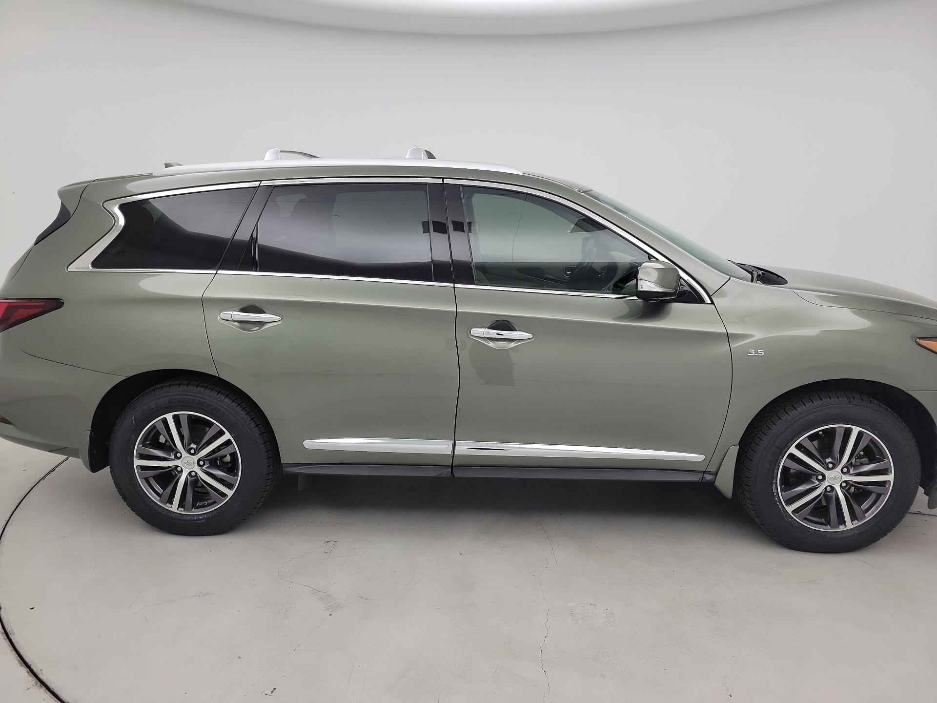 Thumbnail: 2017 INFINITI QX60 - 4