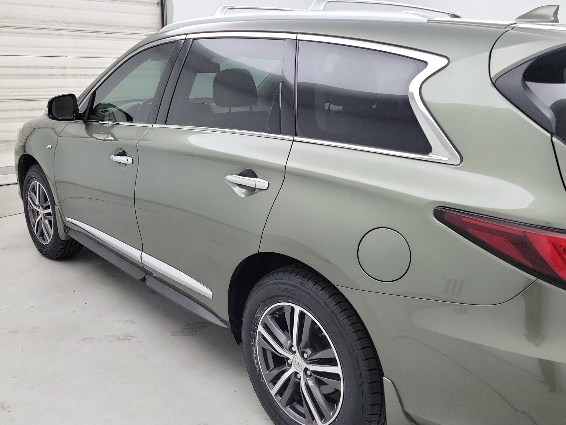 Thumbnail: 2017 INFINITI QX60 - 7