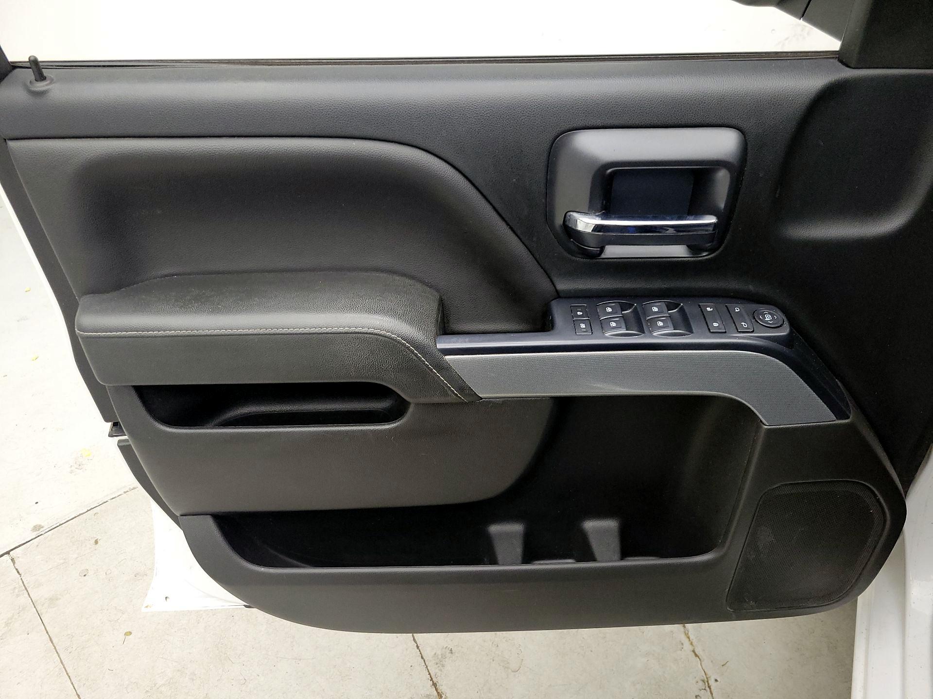 Thumbnail: 2018 Chevrolet Silverado 1500 - 12