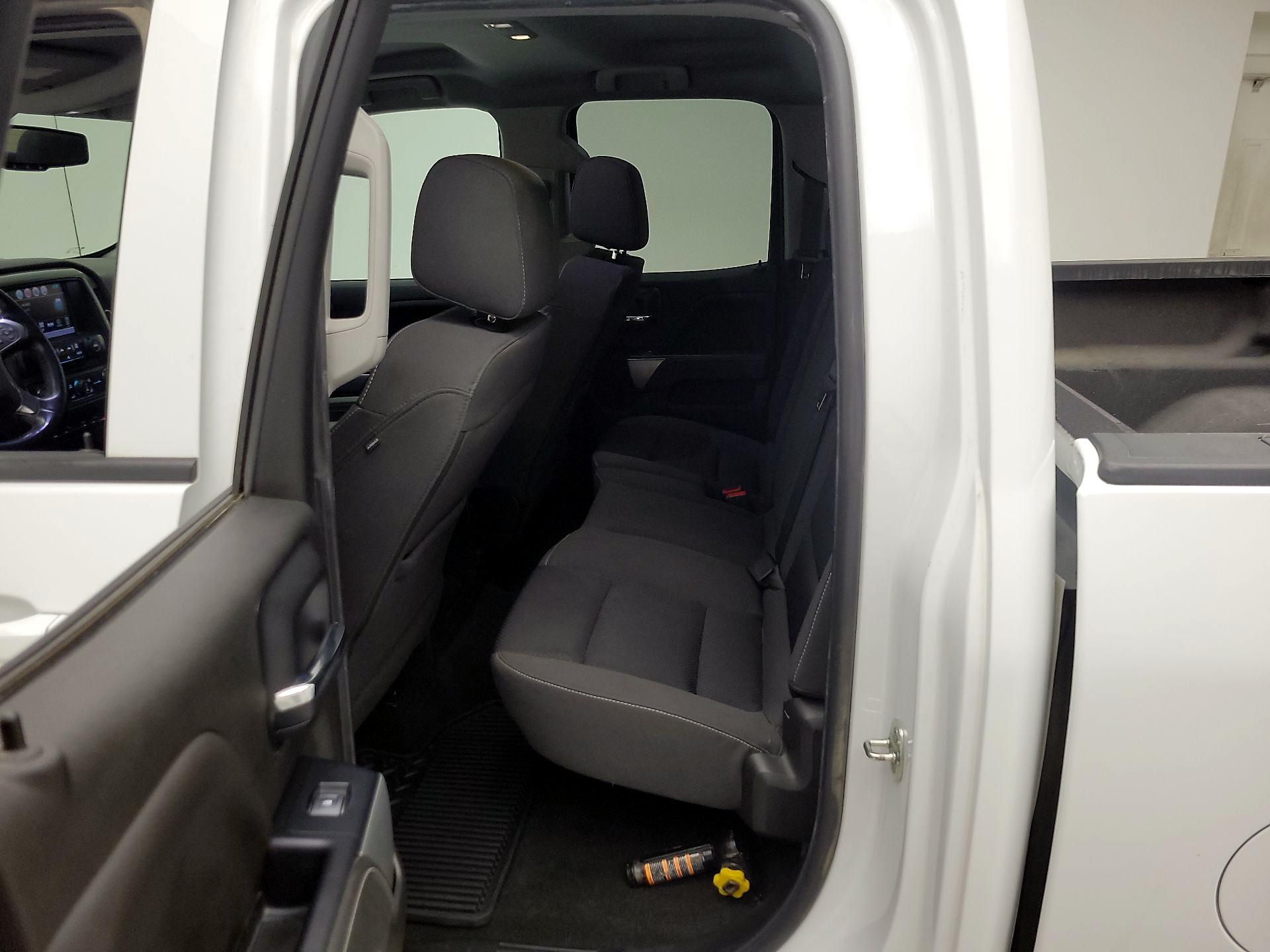 Thumbnail: 2018 Chevrolet Silverado 1500 - 19