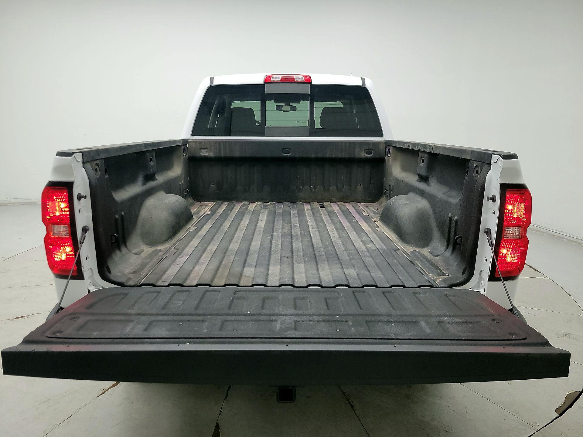 Thumbnail: 2018 Chevrolet Silverado 1500 - 20