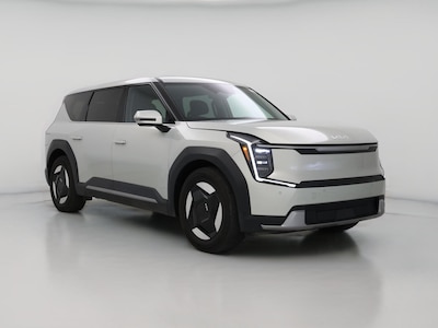 Silver 2024 Kia EV9 Light Long Range