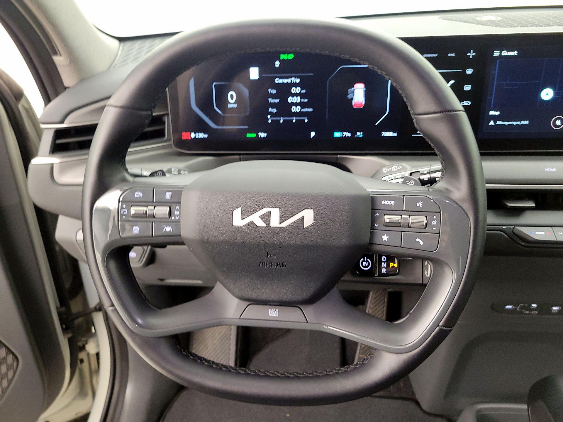 Thumbnail: 2024 Kia EV9 - 10