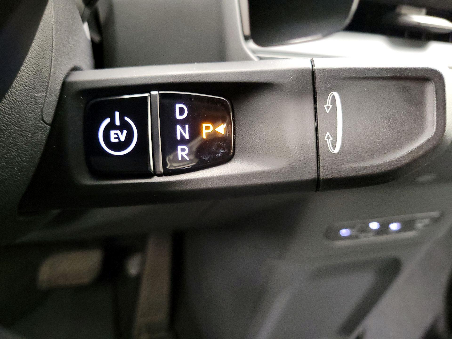 Thumbnail: 2024 Kia EV9 - 17