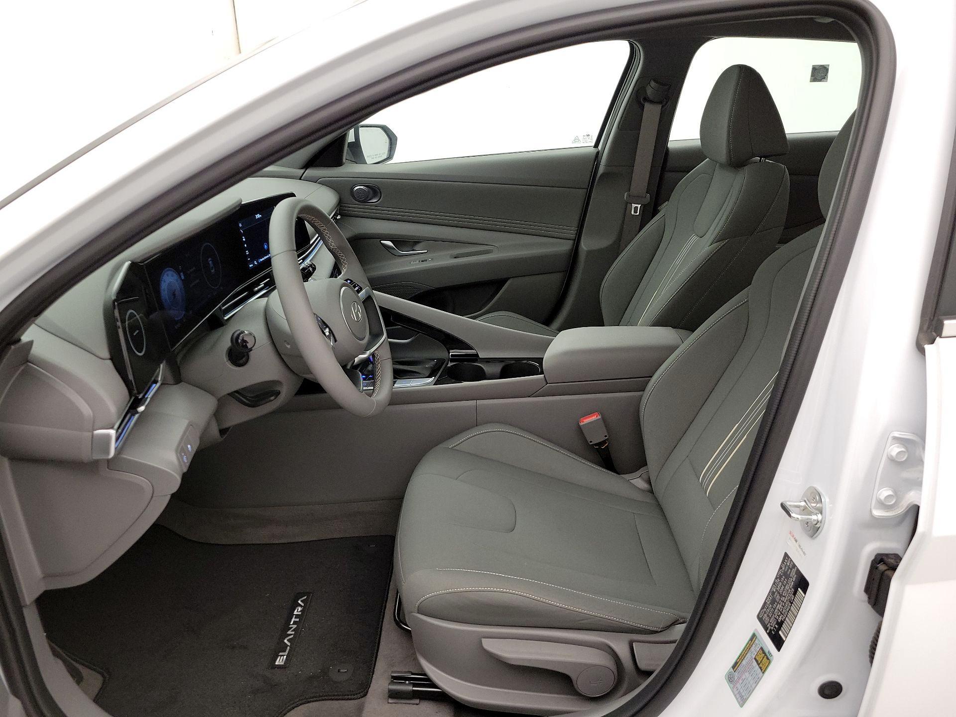 Thumbnail: 2024 Hyundai Elantra - 11