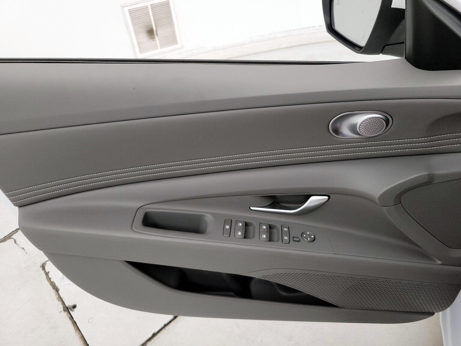 Thumbnail: 2024 Hyundai Elantra - 12