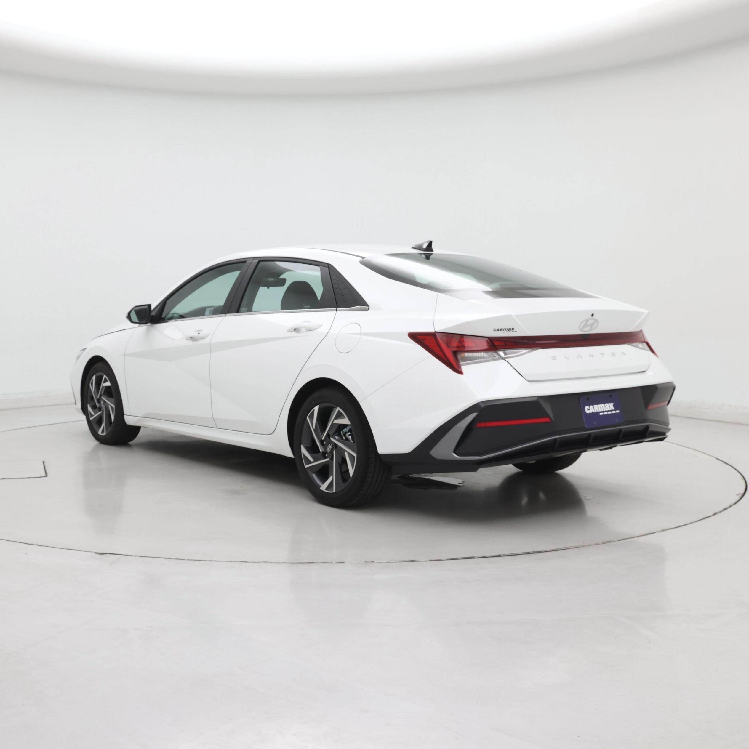 Thumbnail: 2024 Hyundai Elantra - 2