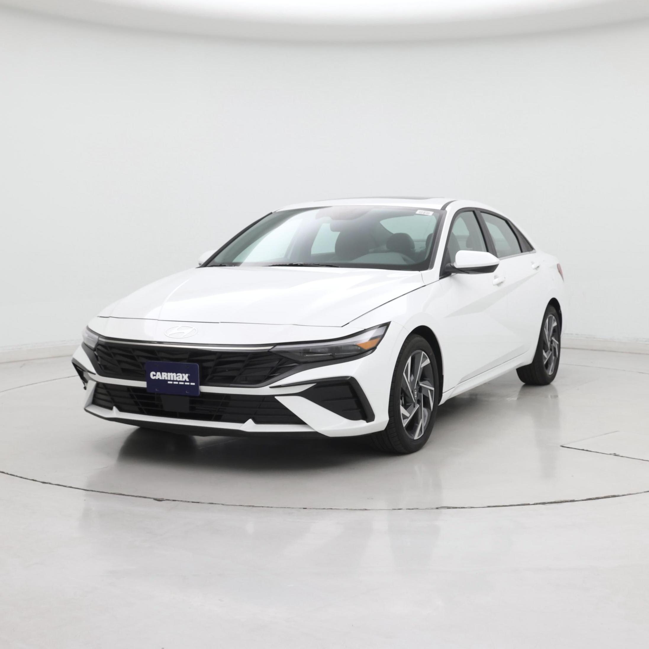 Thumbnail: 2024 Hyundai Elantra - 4
