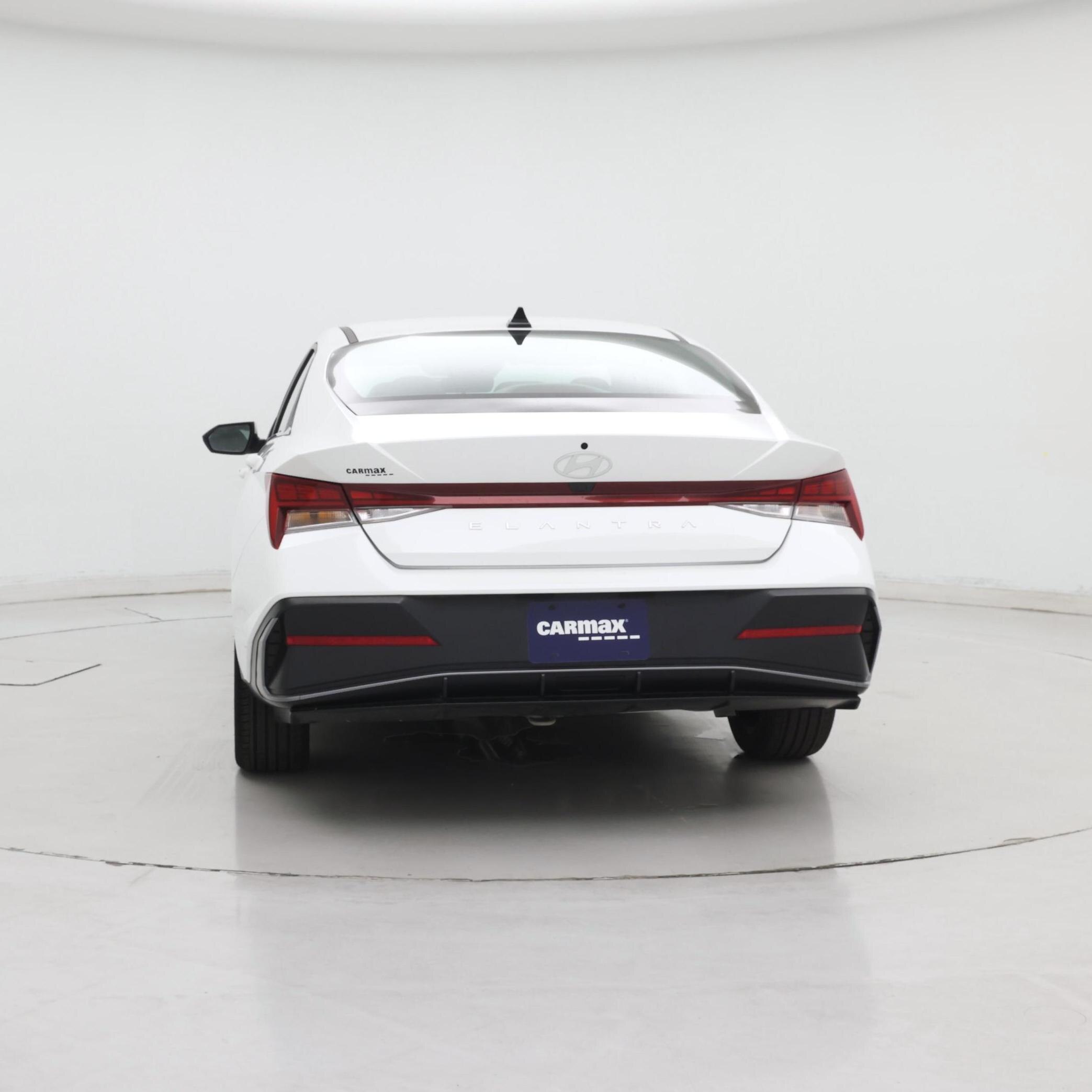 Thumbnail: 2024 Hyundai Elantra - 6