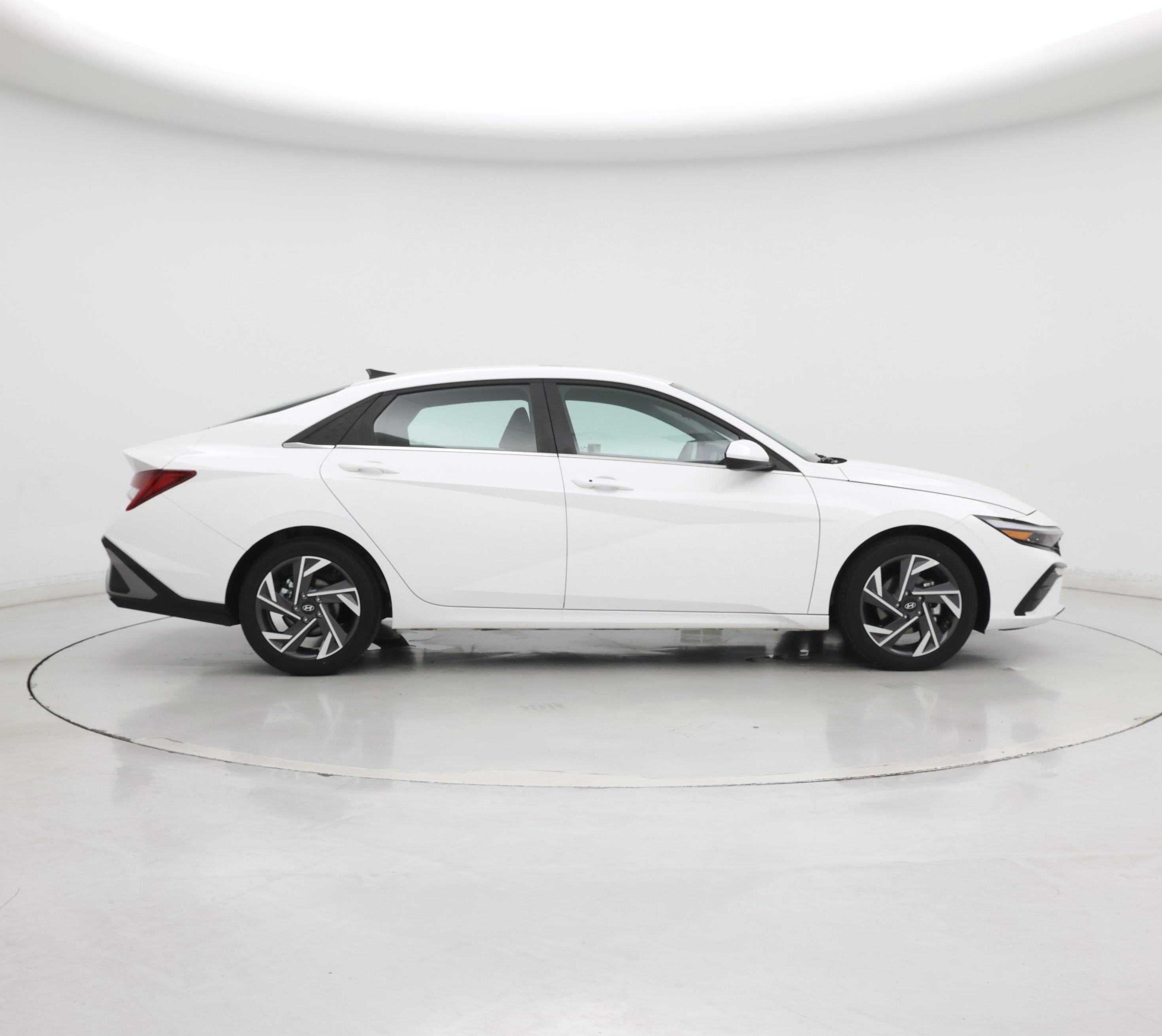Thumbnail: 2024 Hyundai Elantra - 7