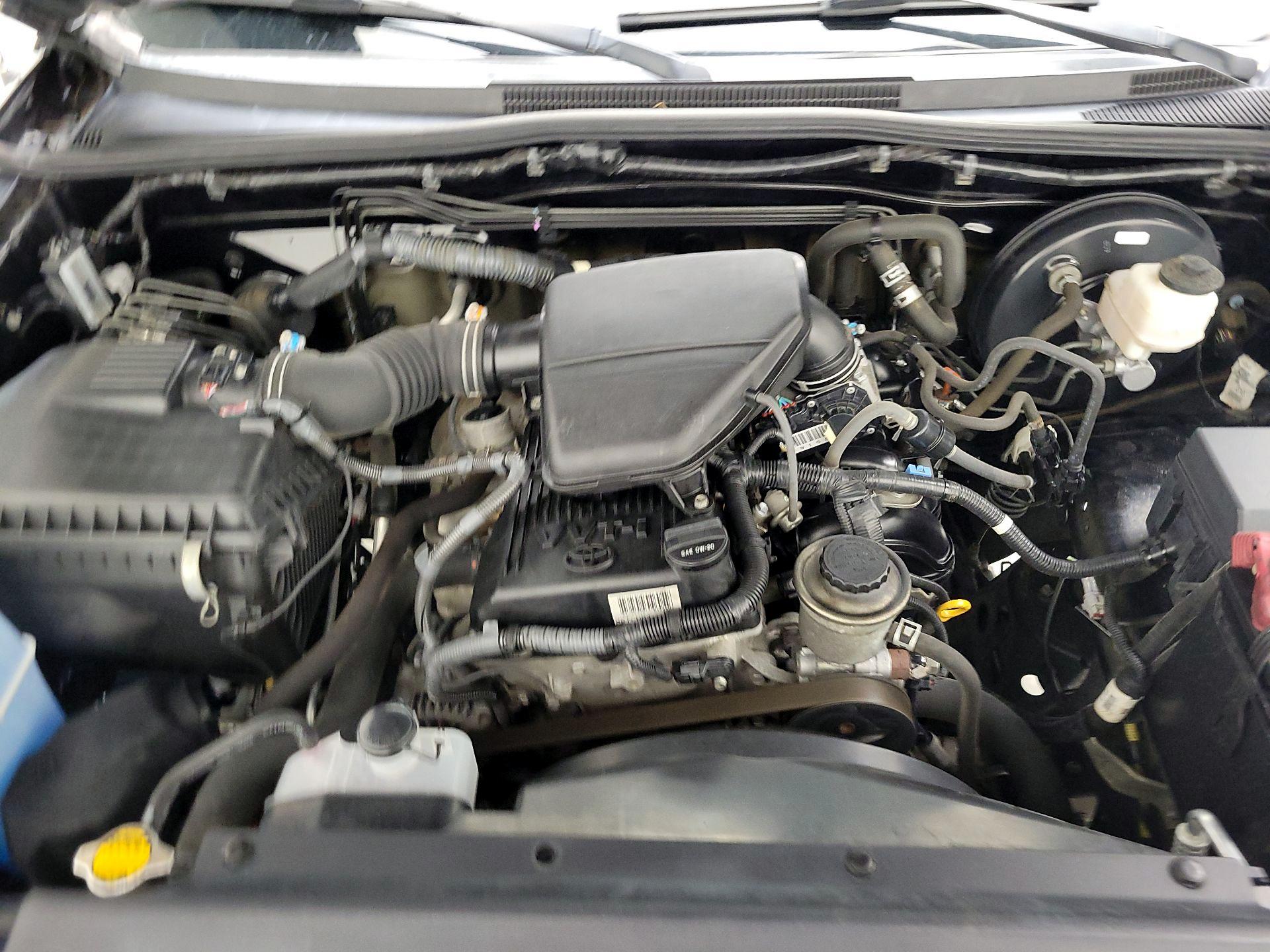 Thumbnail: 2013 Toyota Tacoma - 19