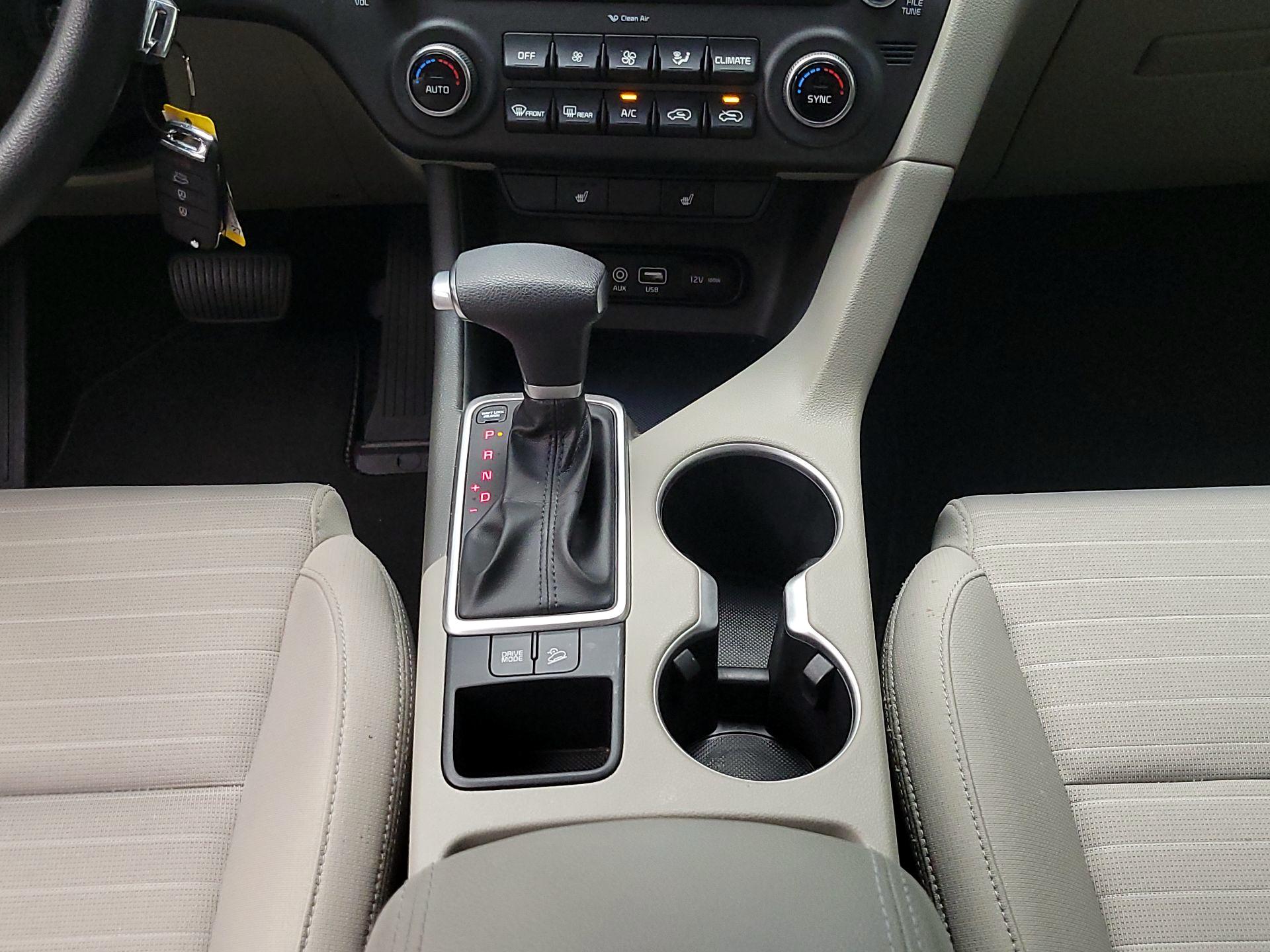 Thumbnail: 2019 Kia Sportage - 17