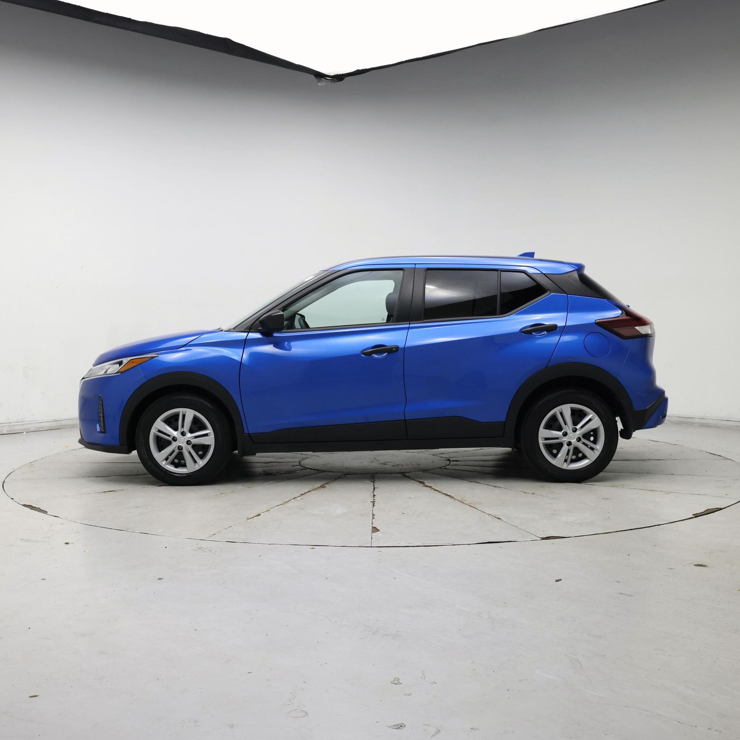 Thumbnail: 2024 Nissan Kicks - 3