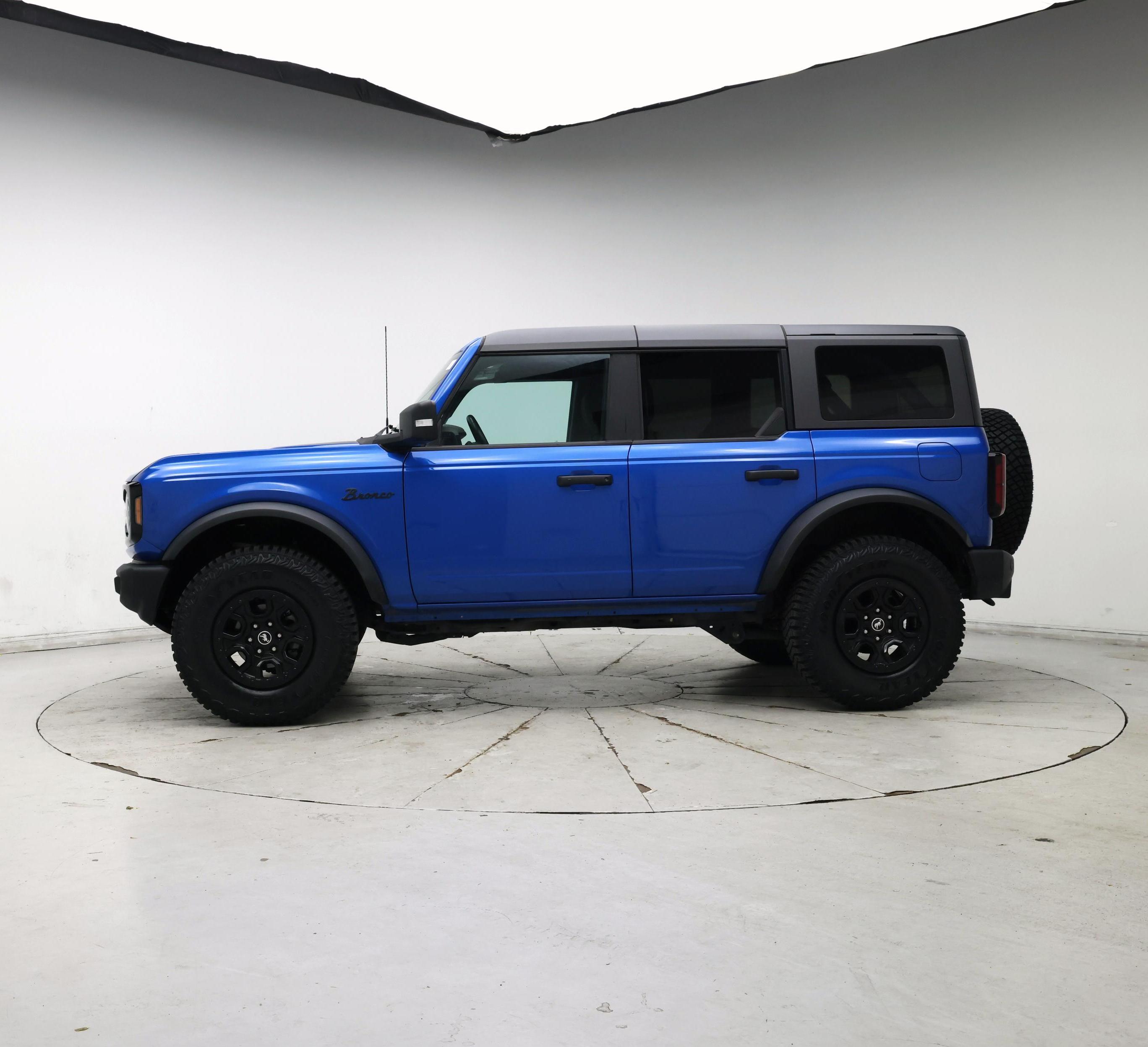 Thumbnail: 2022 Ford Bronco - 3
