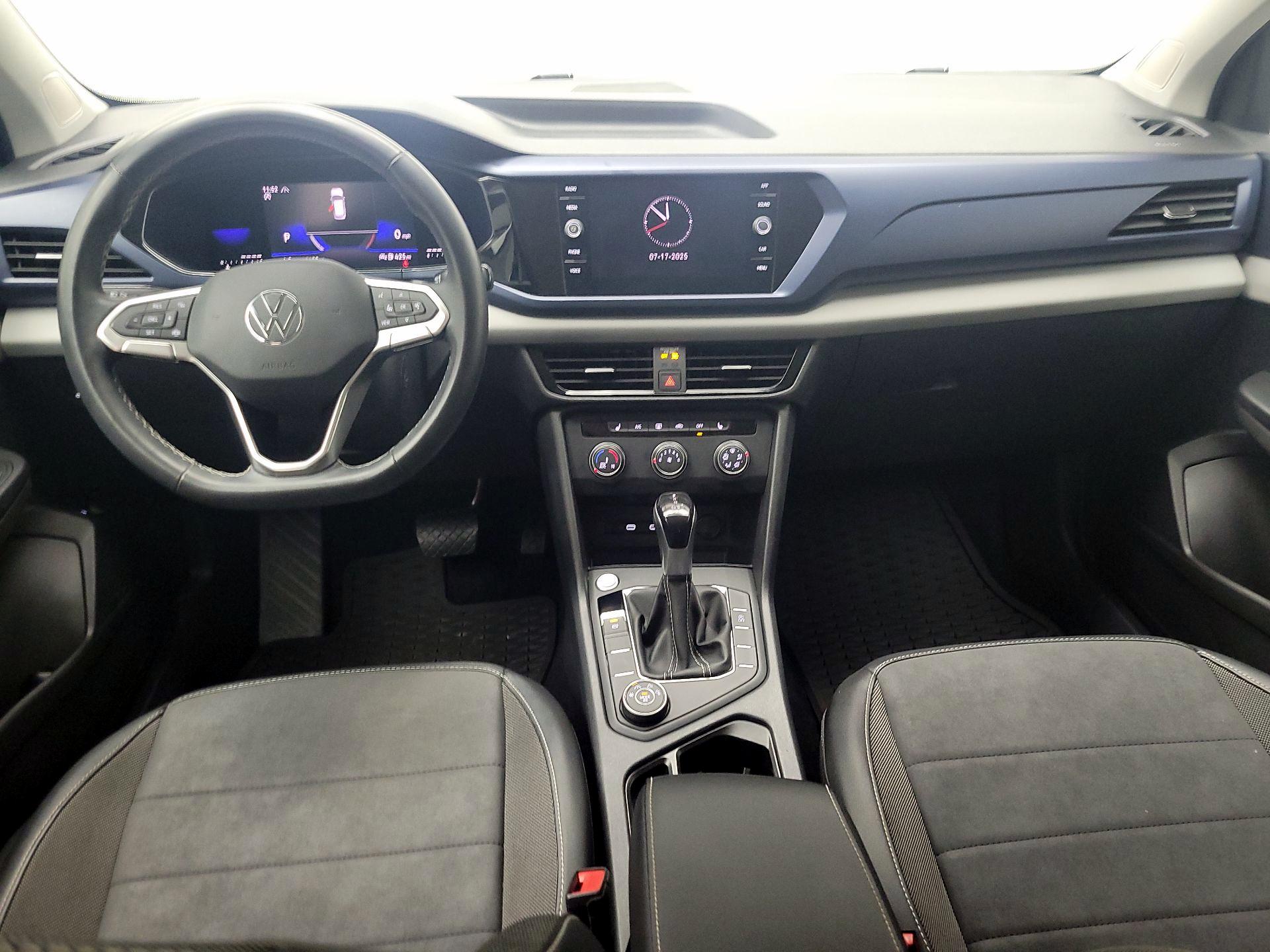 Thumbnail: 2022 Volkswagen Taos - 9