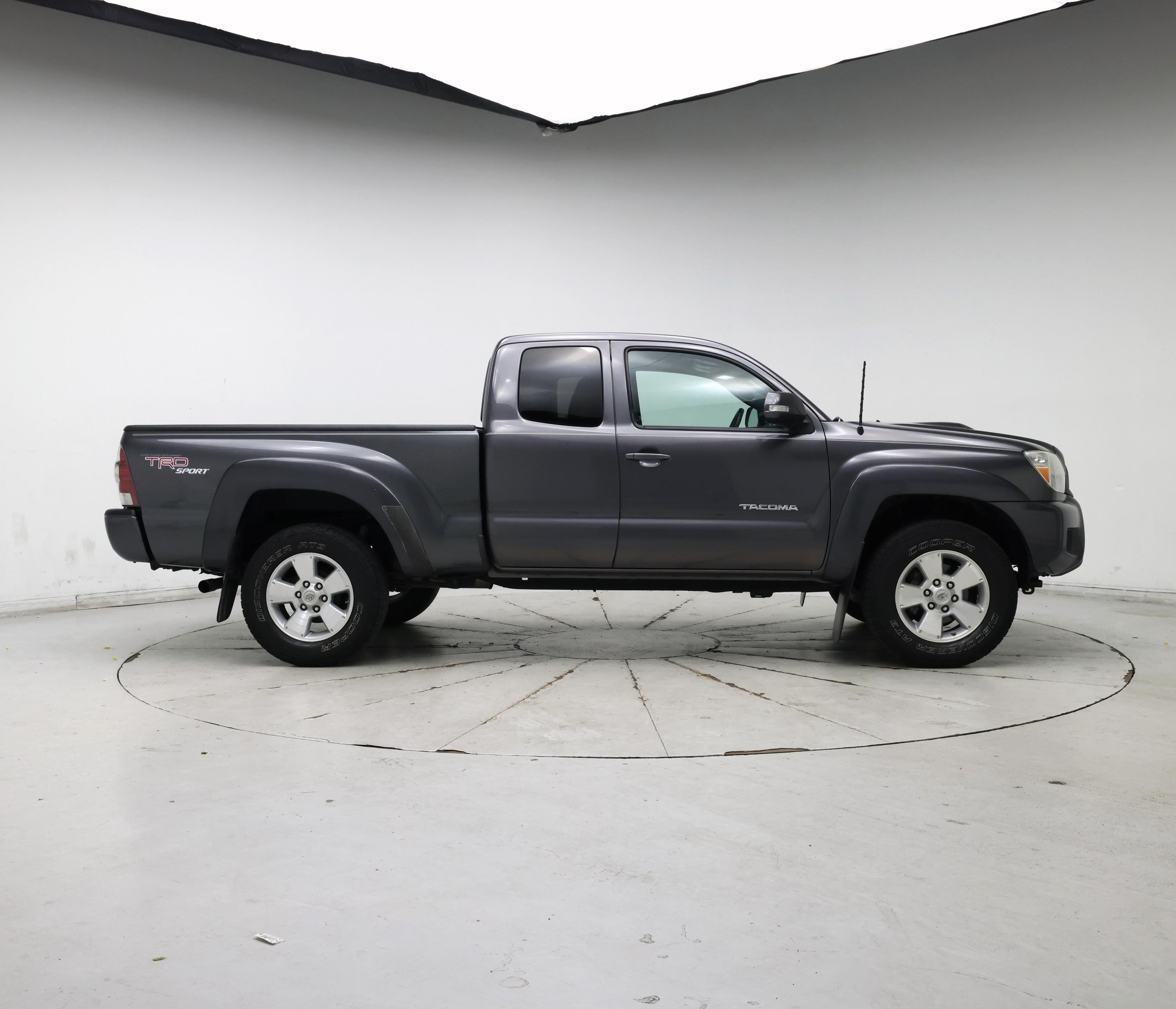 Thumbnail: 2013 Toyota Tacoma - 7